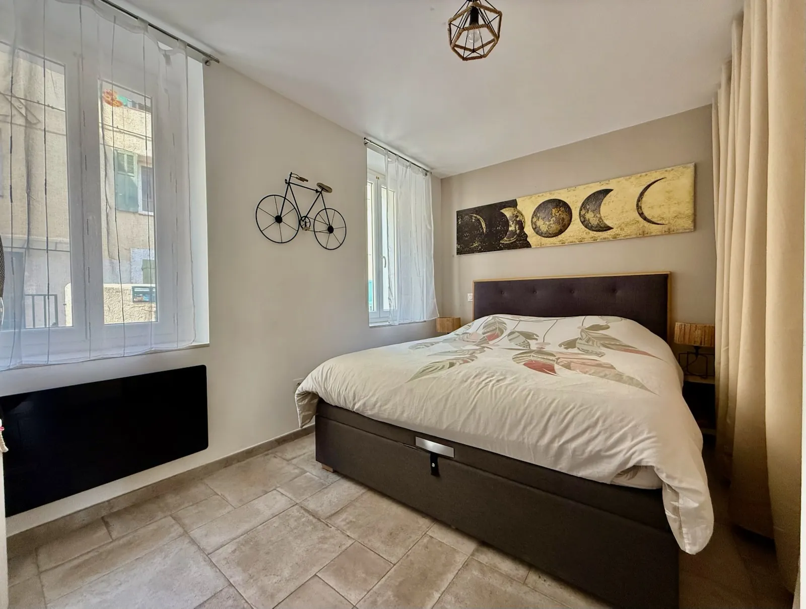 Appartement T2 en rez-de-jardin à Six Fours les Plages avec parking et proximité commerces 