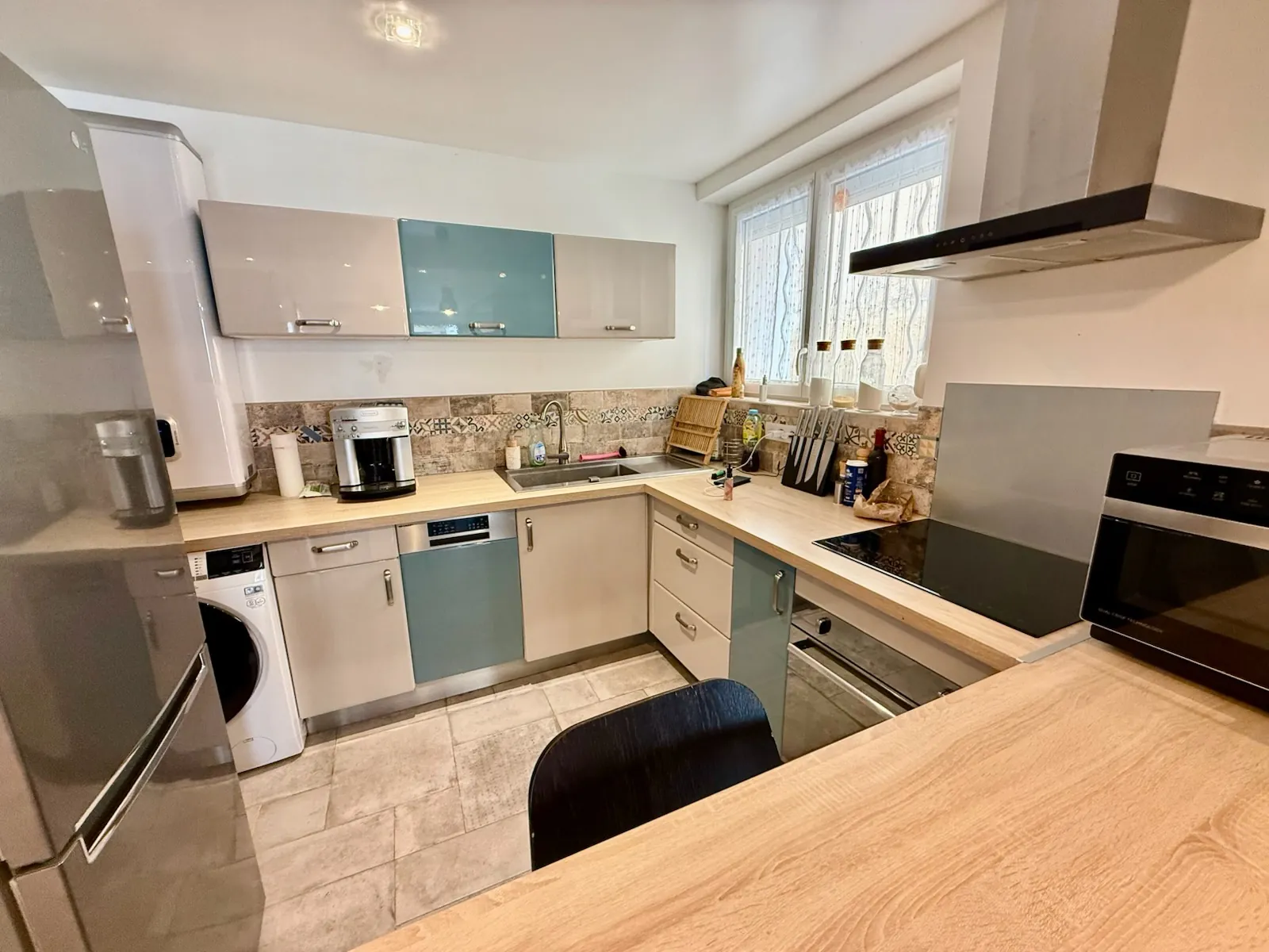 Appartement T2 en rez-de-jardin à Six Fours les Plages avec parking et proximité commerces 