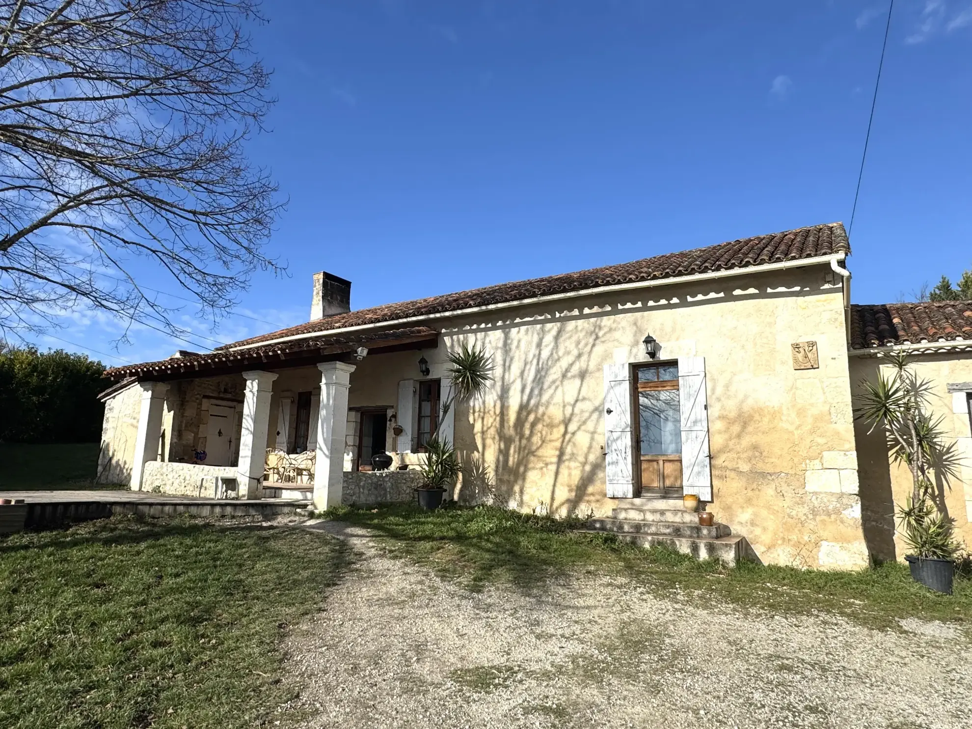 Maison de campagne en pierre avec studio à Villetoureix, 2690 m² de terrain