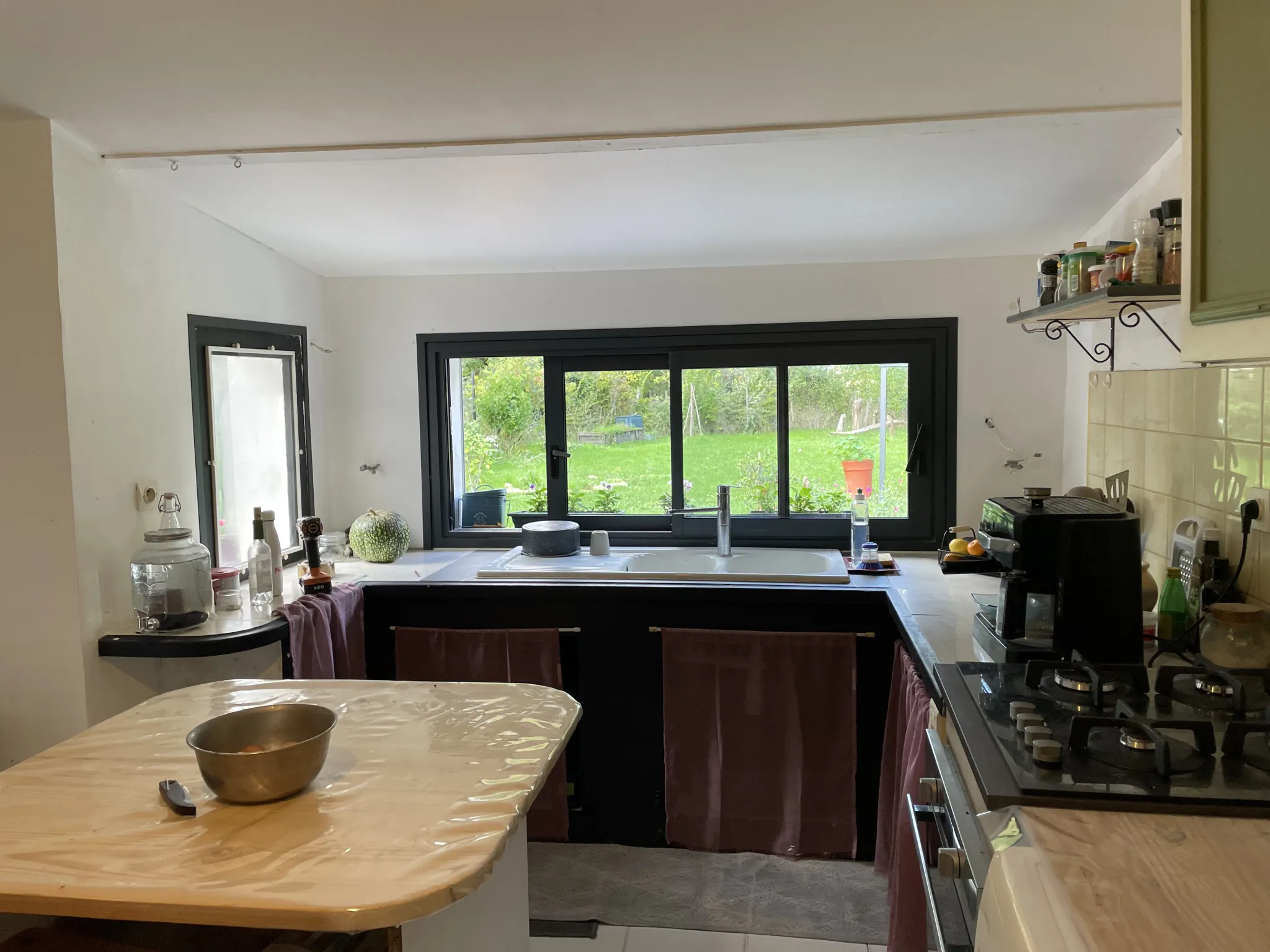 Charmante maison de caractère avec terrain arboré à Aigrefuille d'Aunis 