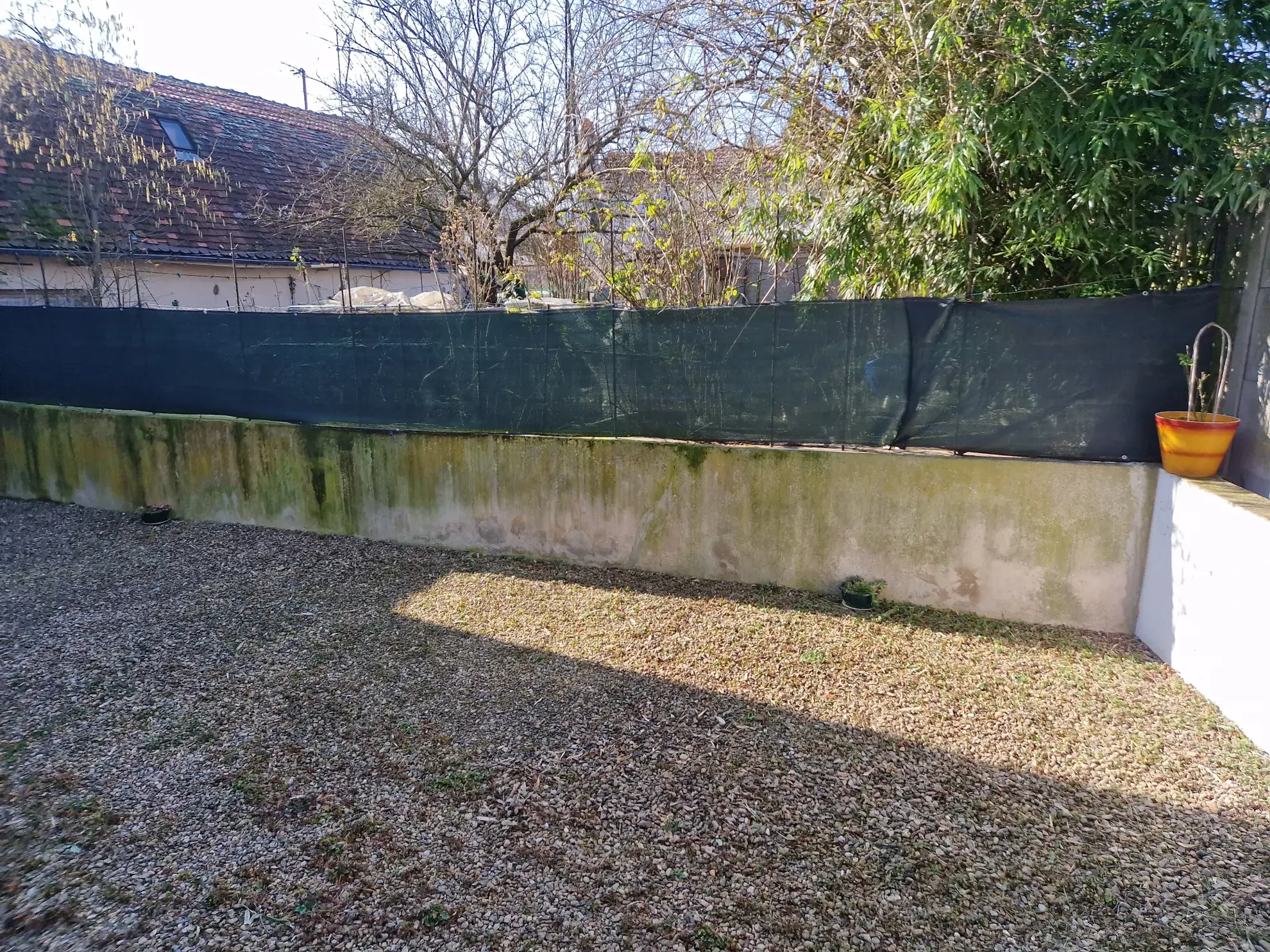 Appartement 2 pièces à vendre à Autun, 60 m² avec cave et courette 