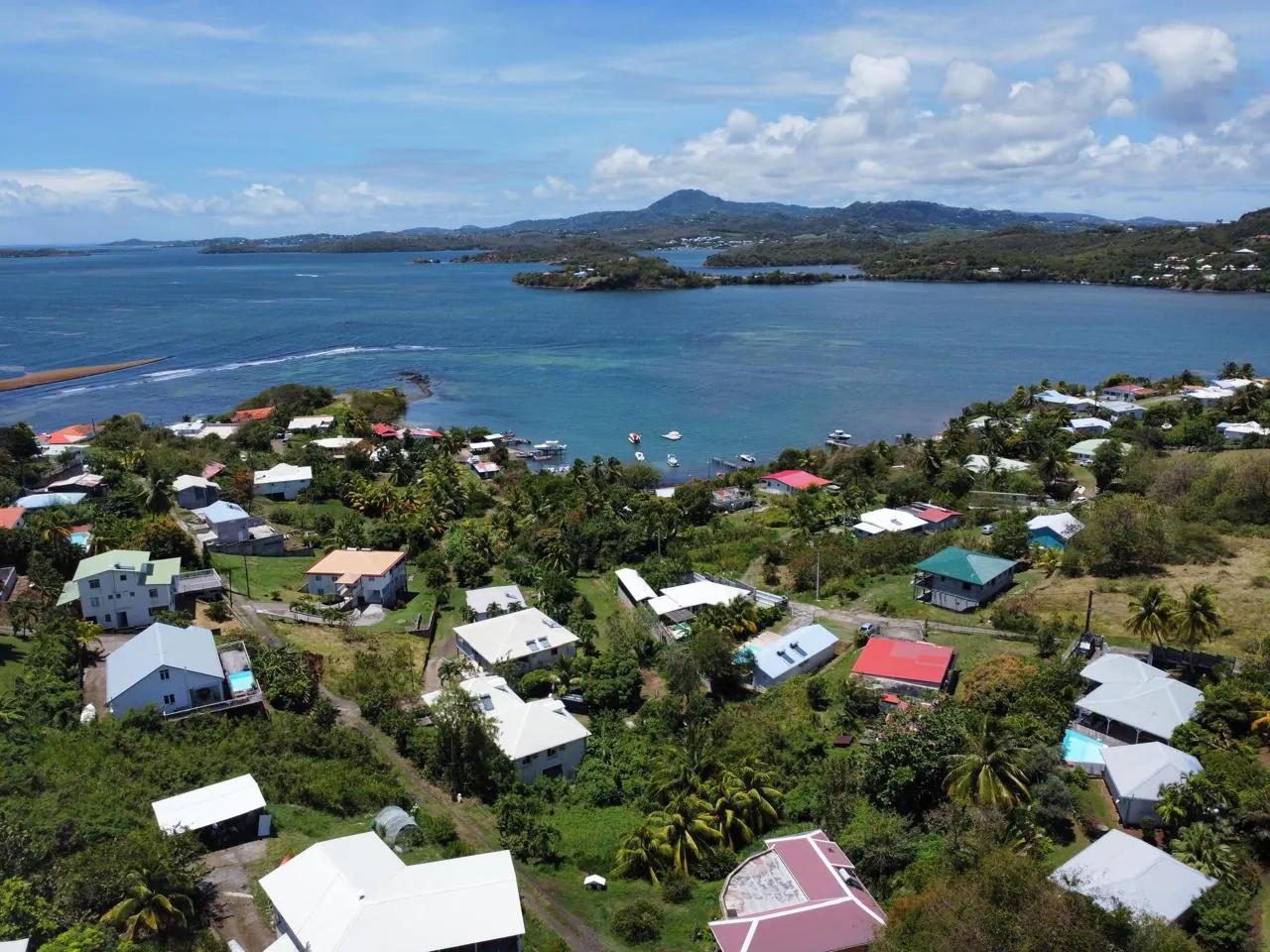 Terrain constructible avec vue mer au Pointe la Rose - Le Robert 