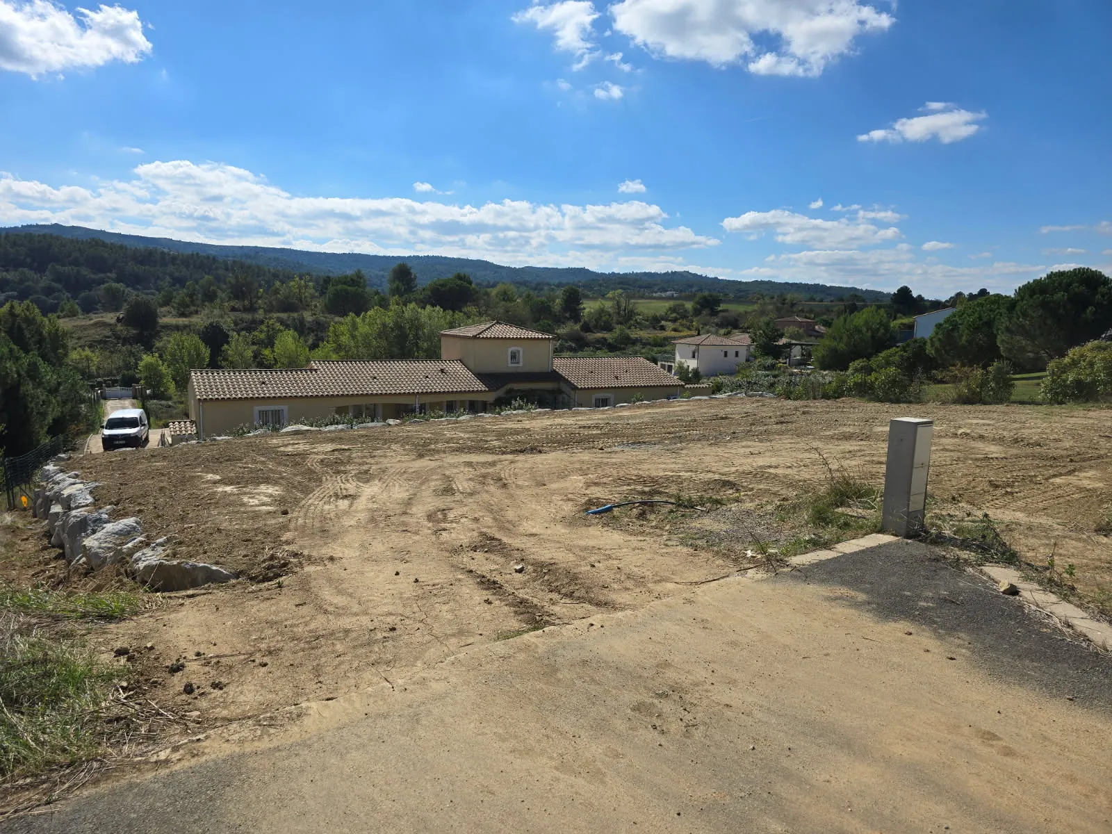 Terrain constructible de 738 m² à Carcassonne, lotissement Cavyère 