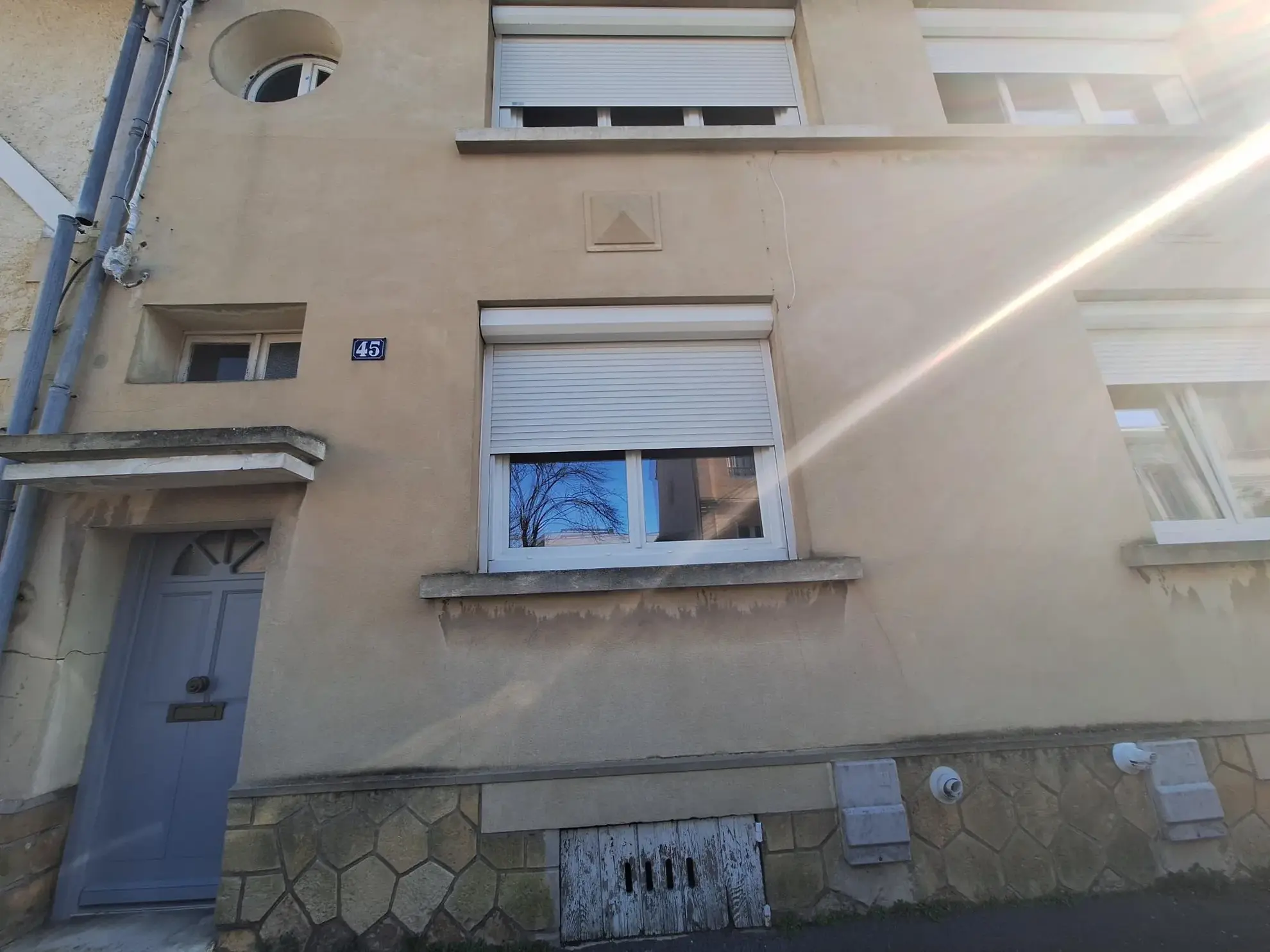 Maison de ville rénovée de 100 m² avec jardin à Bergerac 