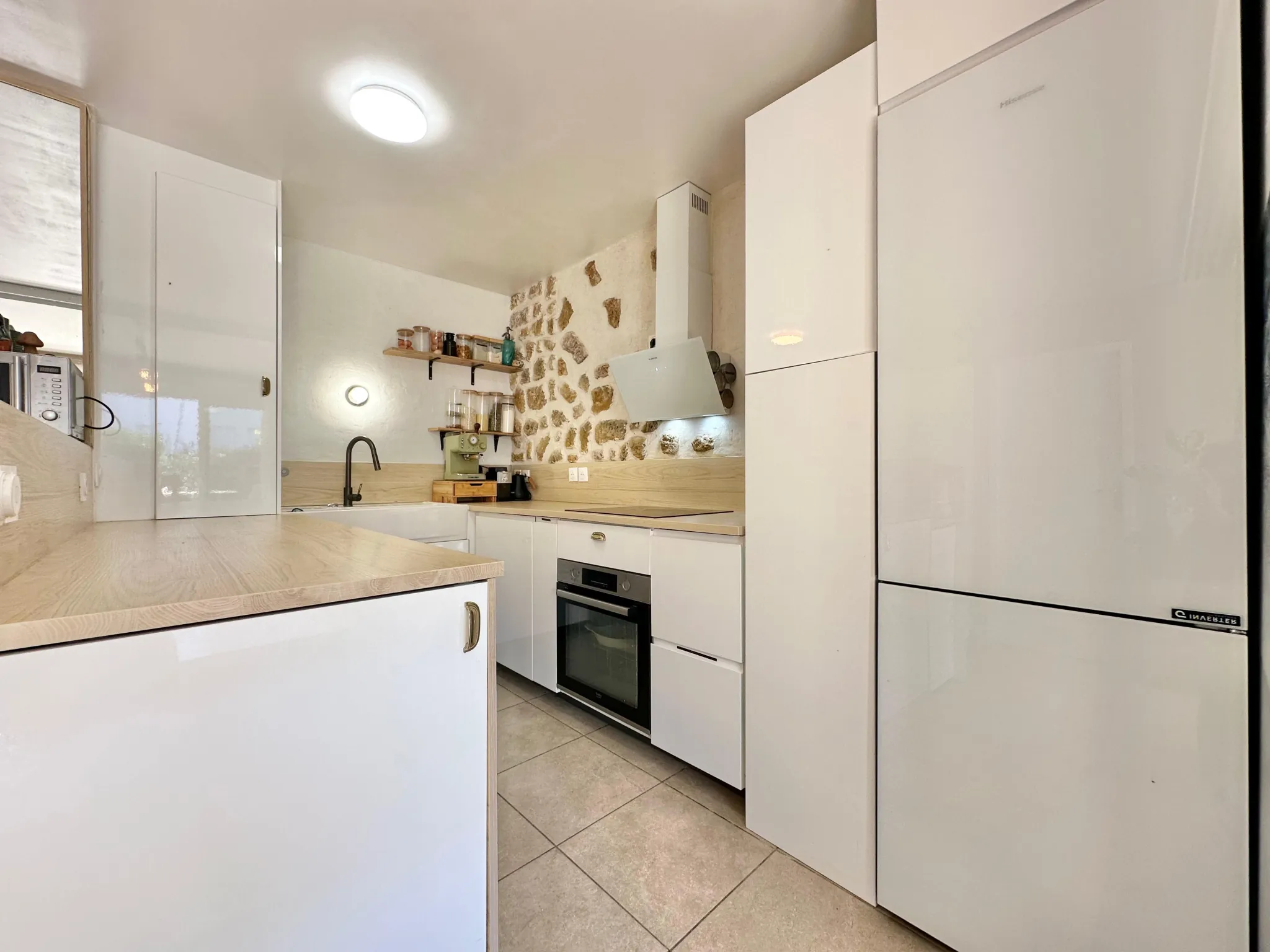 Appartement lumineux avec terrasse et jardin à Villy le Pelloux 