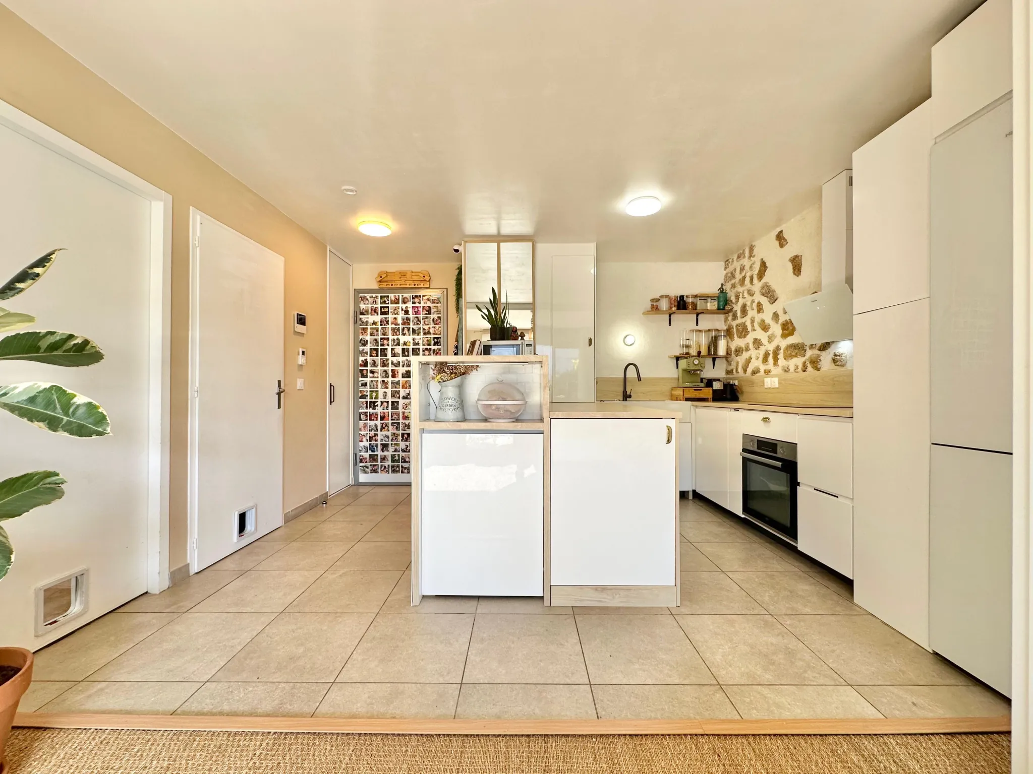 Appartement lumineux avec terrasse et jardin à Villy le Pelloux 