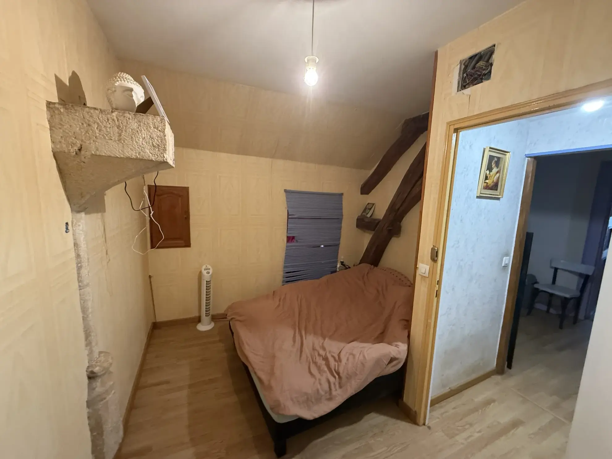 Immeuble avec commerce et logement à Coulmier le Sec, 21400 