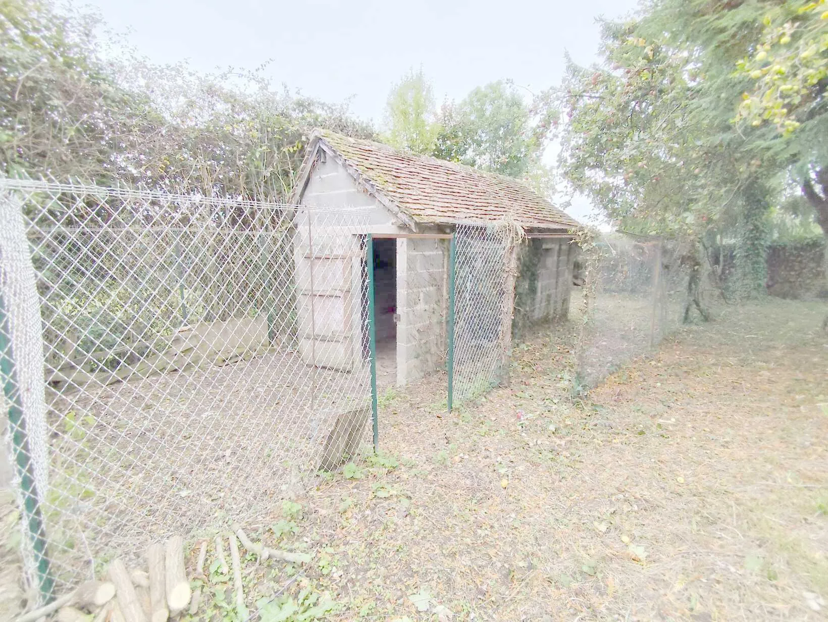 Maison spacieuse avec Annexe et terrain à Saint Victeur - Investissez dès aujourd'hui 