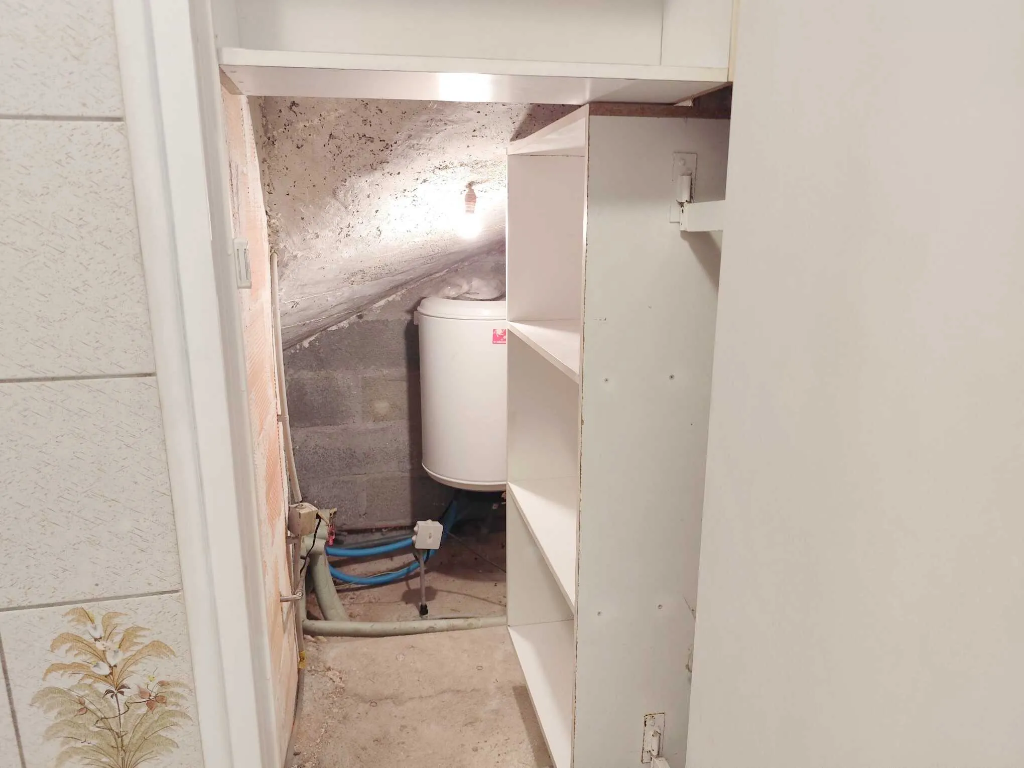 Maison spacieuse avec Annexe et terrain à Saint Victeur - Investissez dès aujourd'hui 