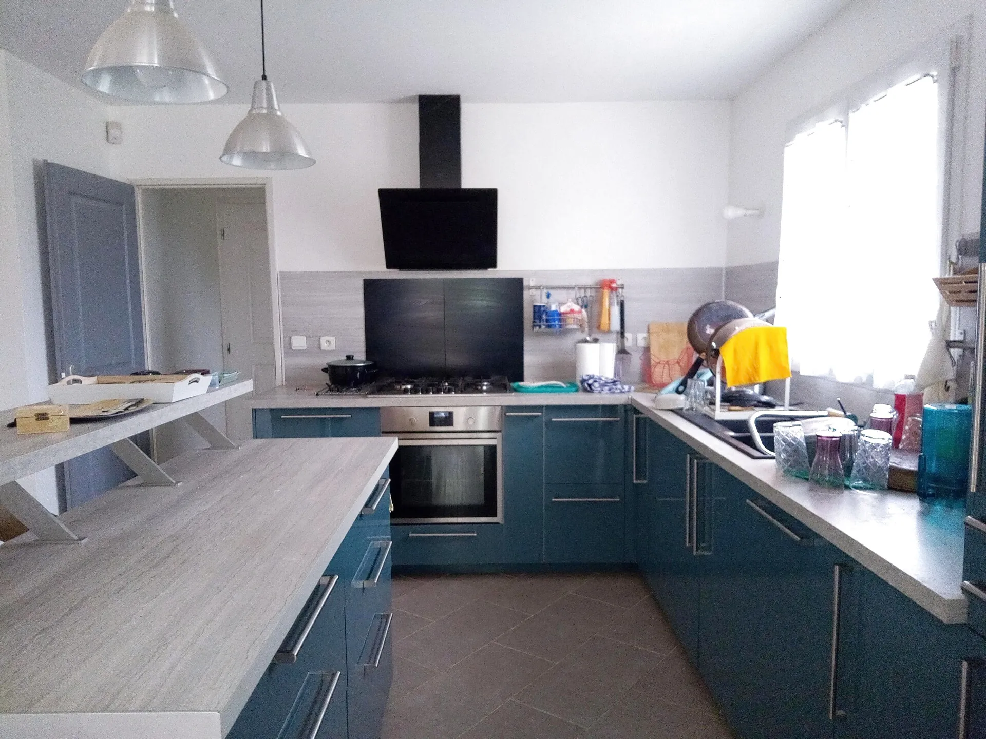 Maison moderne avec 4 chambres et grand terrain à Saint-Léger-le-Petit 