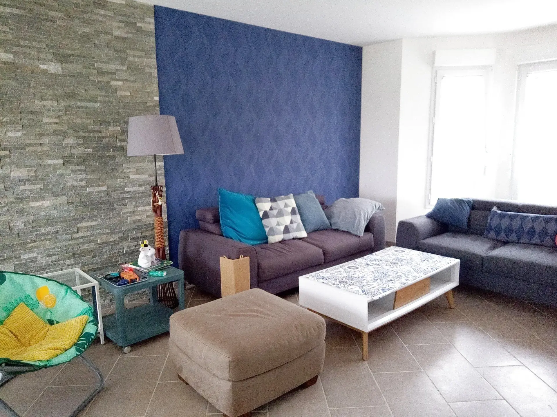 Maison moderne avec 4 chambres et grand terrain à Saint-Léger-le-Petit 