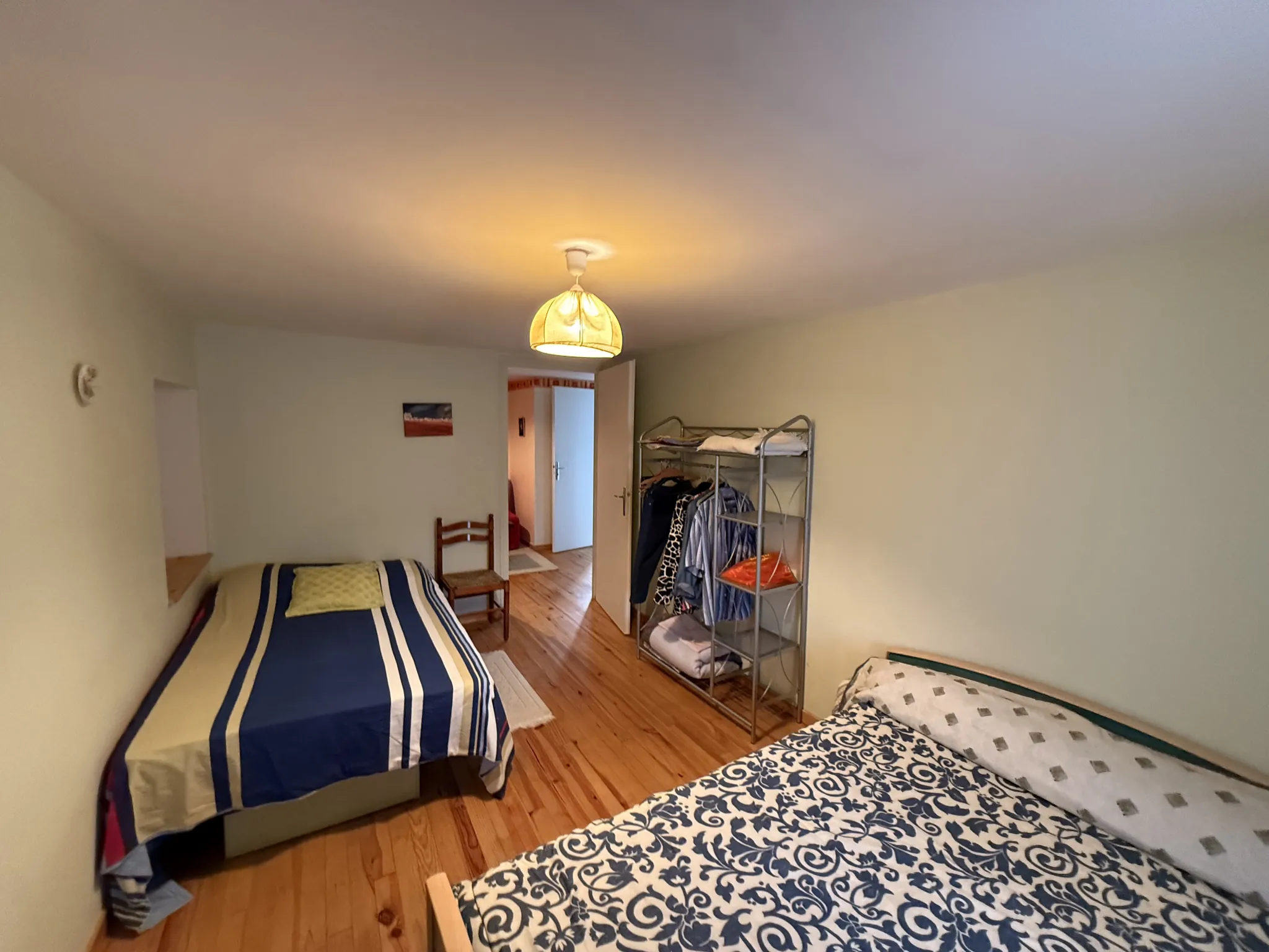 Maison de village à Saint-Front avec garage, proche commerces et 2 chambres 