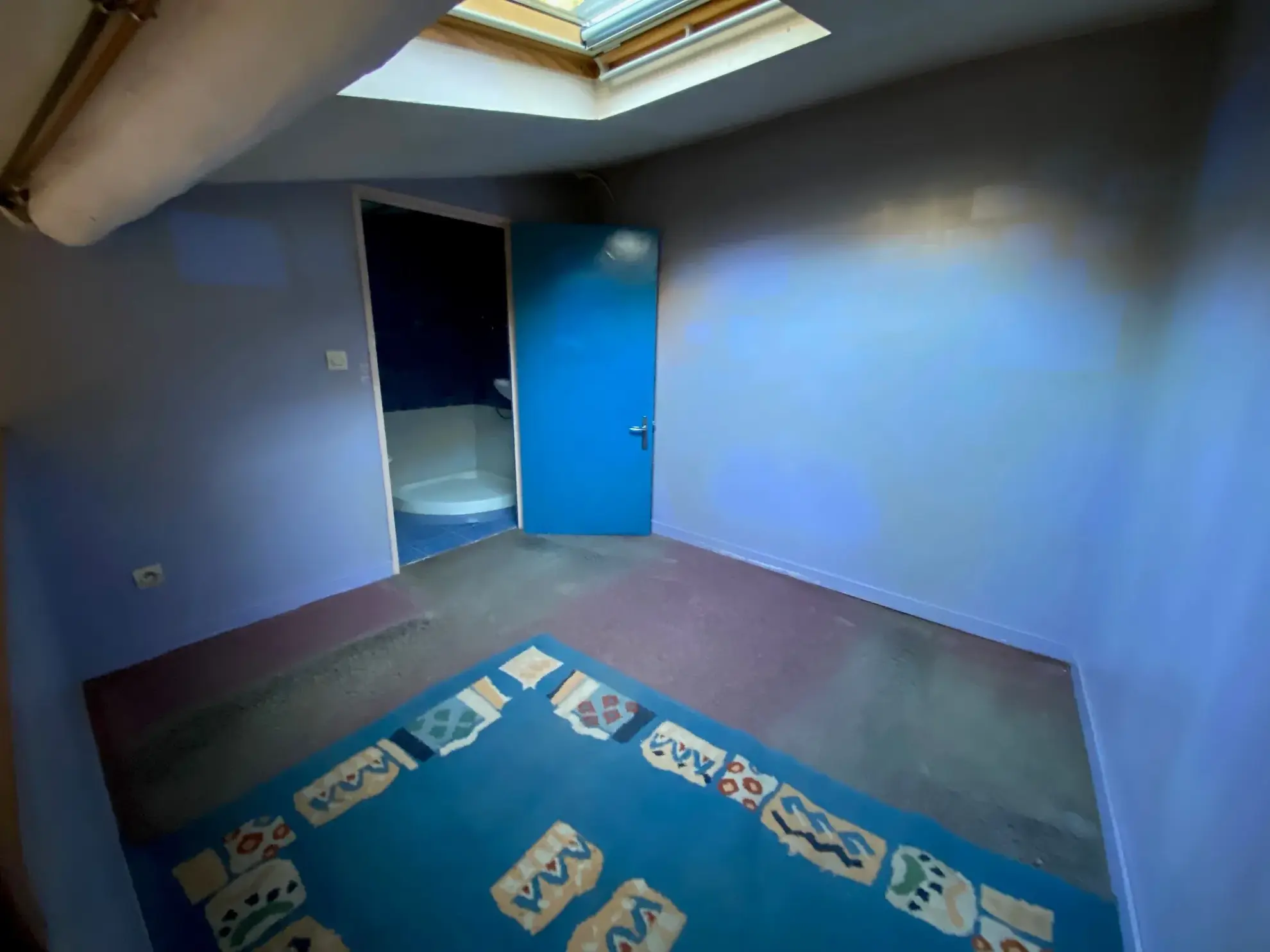 Appartement T2 bis à rénover de 48 m² au centre de Nîmes 