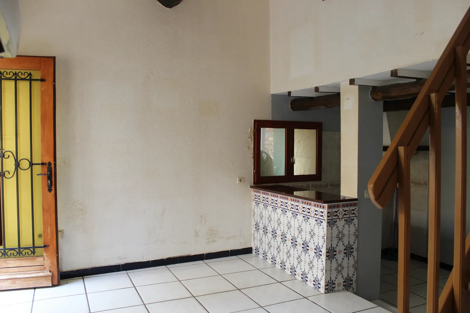 Appartement T2 bis à rénover de 48 m² au centre de Nîmes 