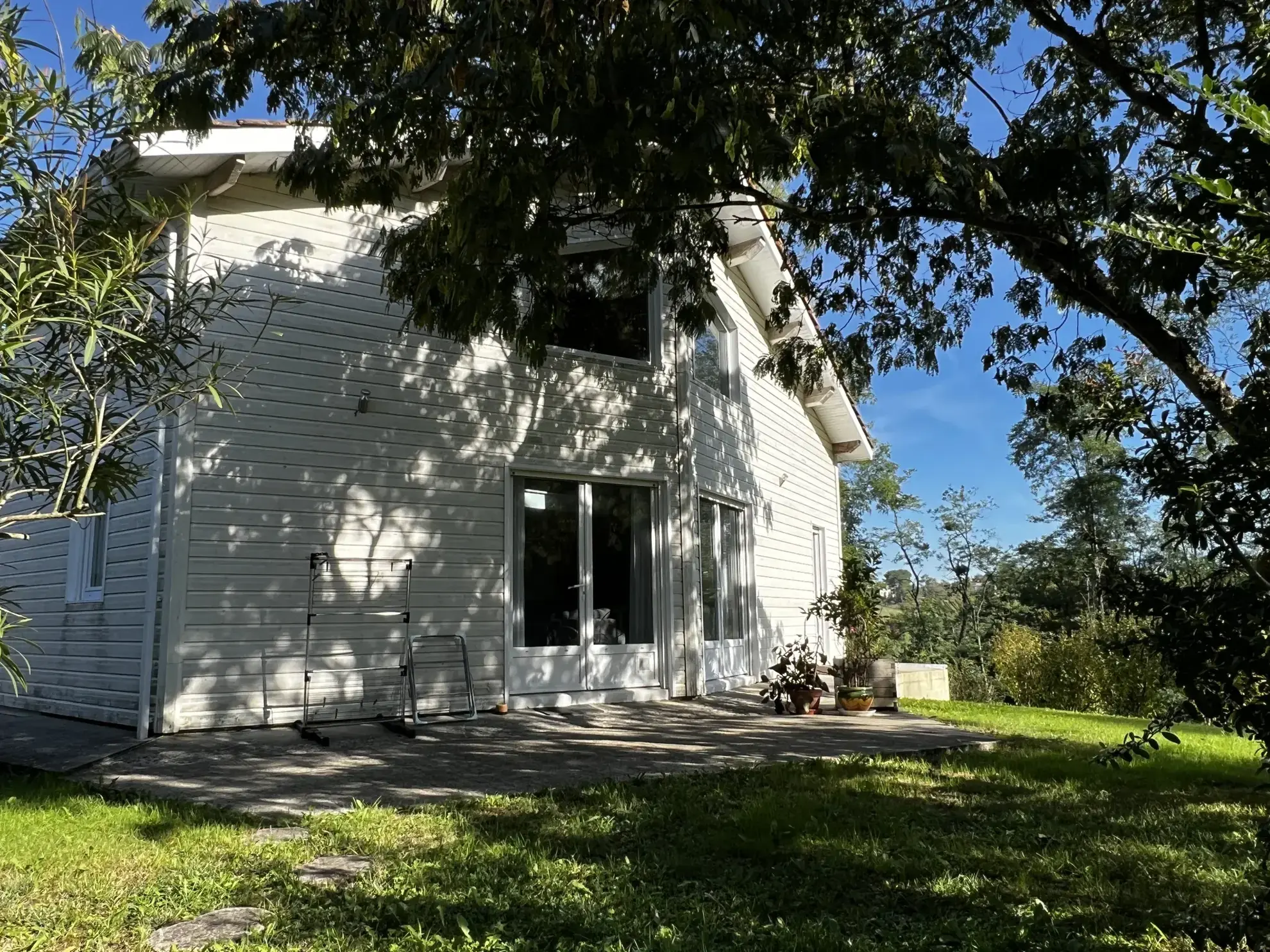 Belle maison en ossature bois avec sous-sol complet à Le Pian-sur-Garonne 