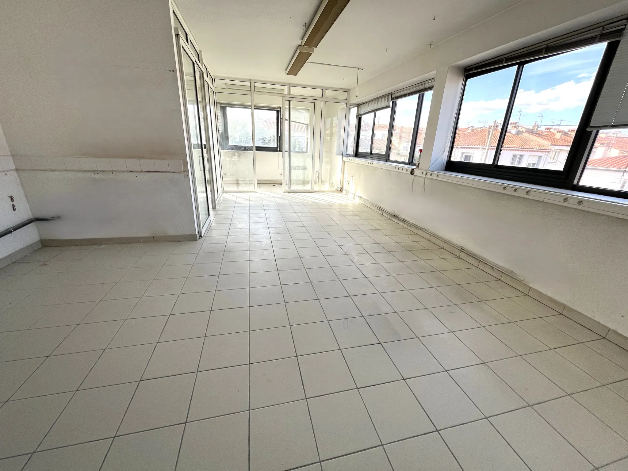 Local professionnel de 72 m² à vendre à Perpignan, proche du boulevard Kennedy