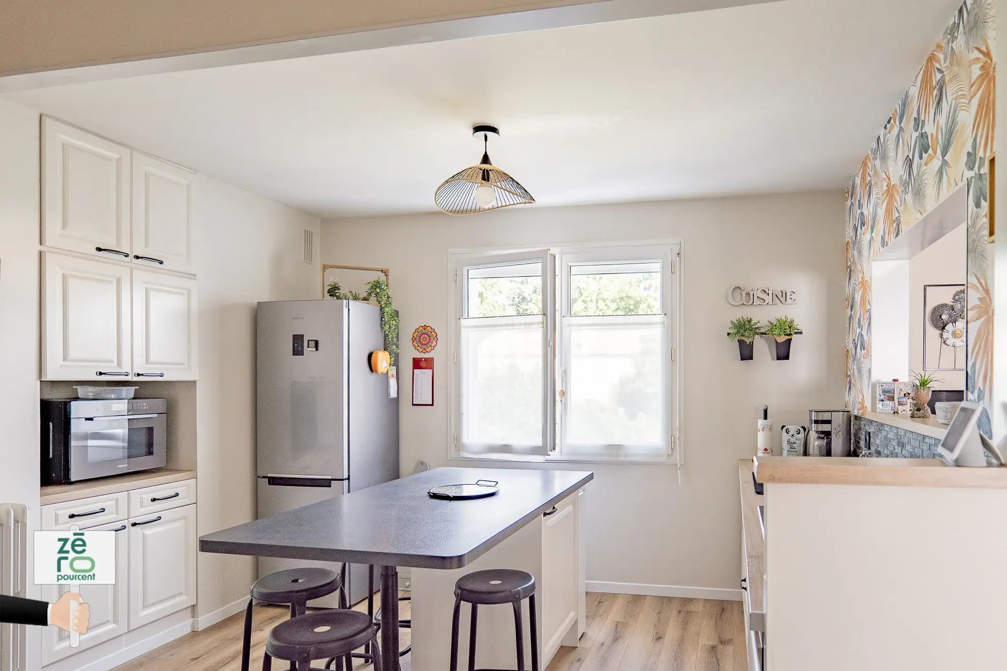 Maison familiale avec jardin clos et double garage à Fontenay-le-Comte 