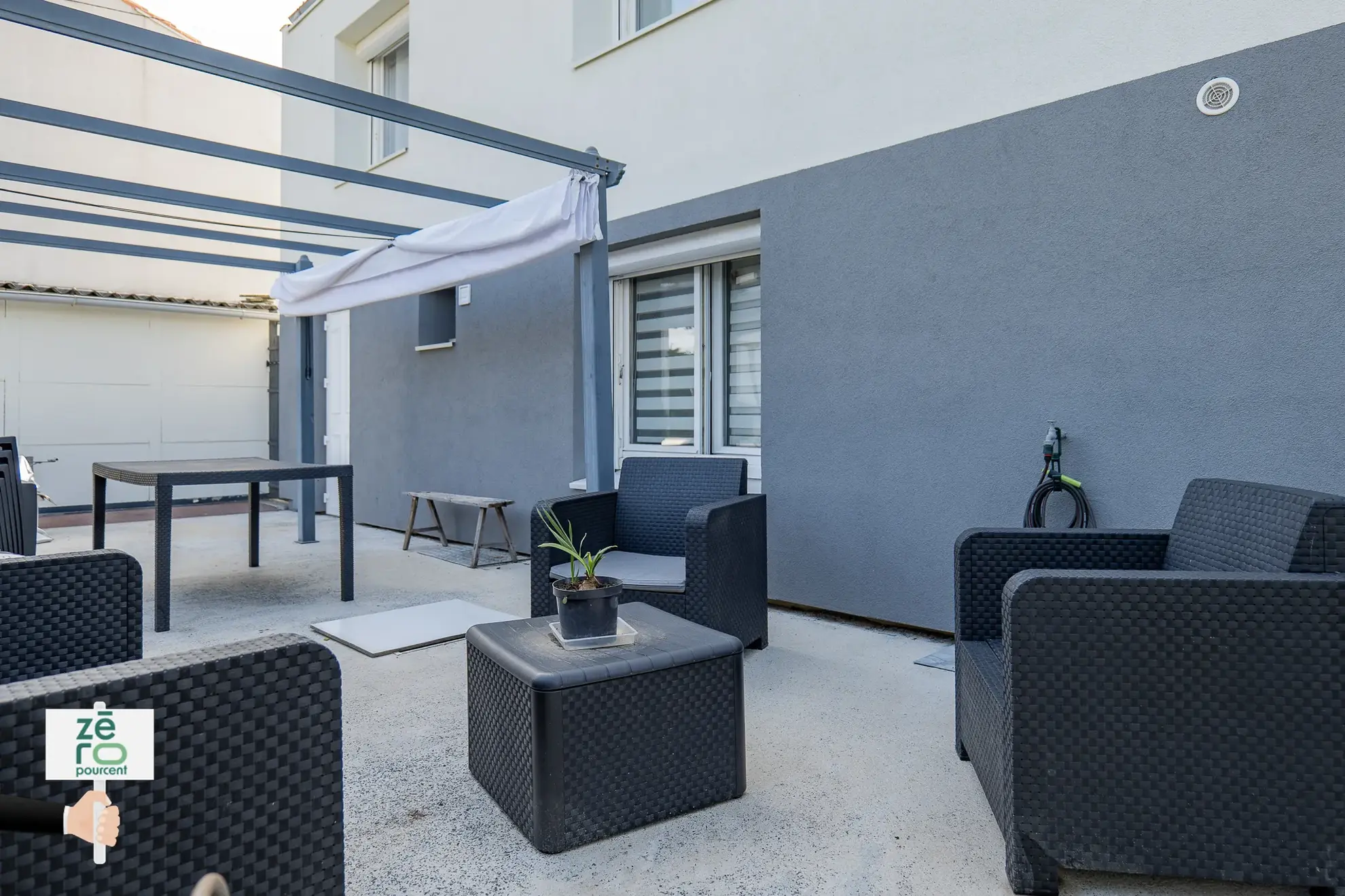 Maison familiale avec jardin clos et double garage à Fontenay-le-Comte 