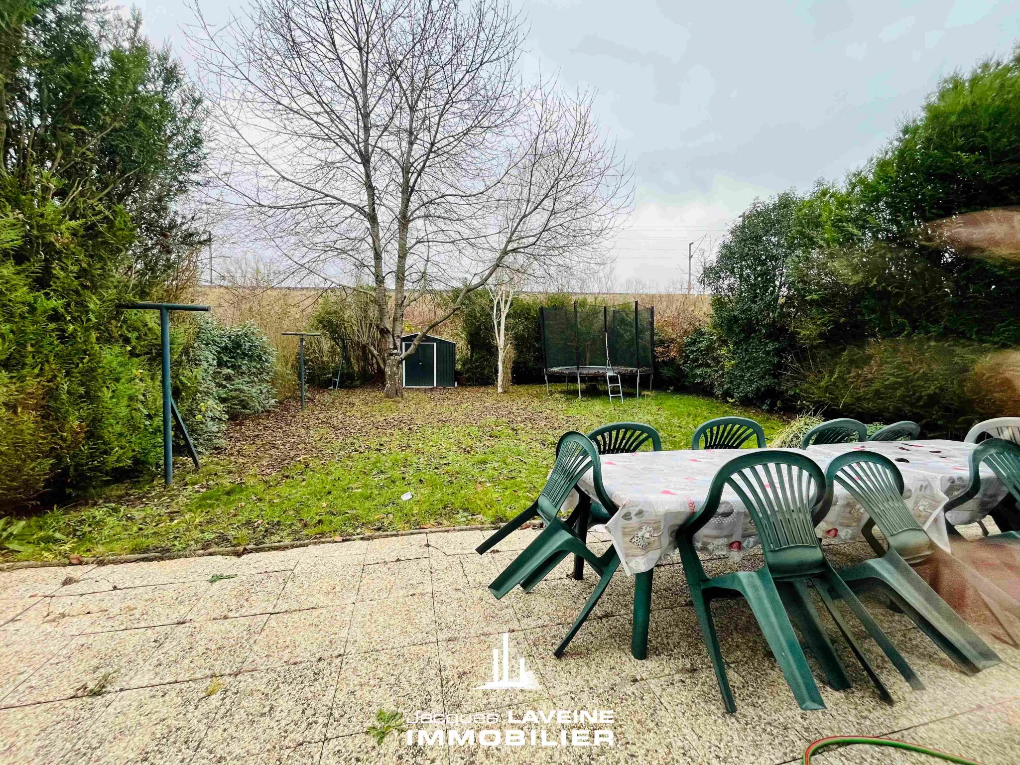 Maison à Metz Louée pour Investisseurs avec 4 Chambres et Jardin 