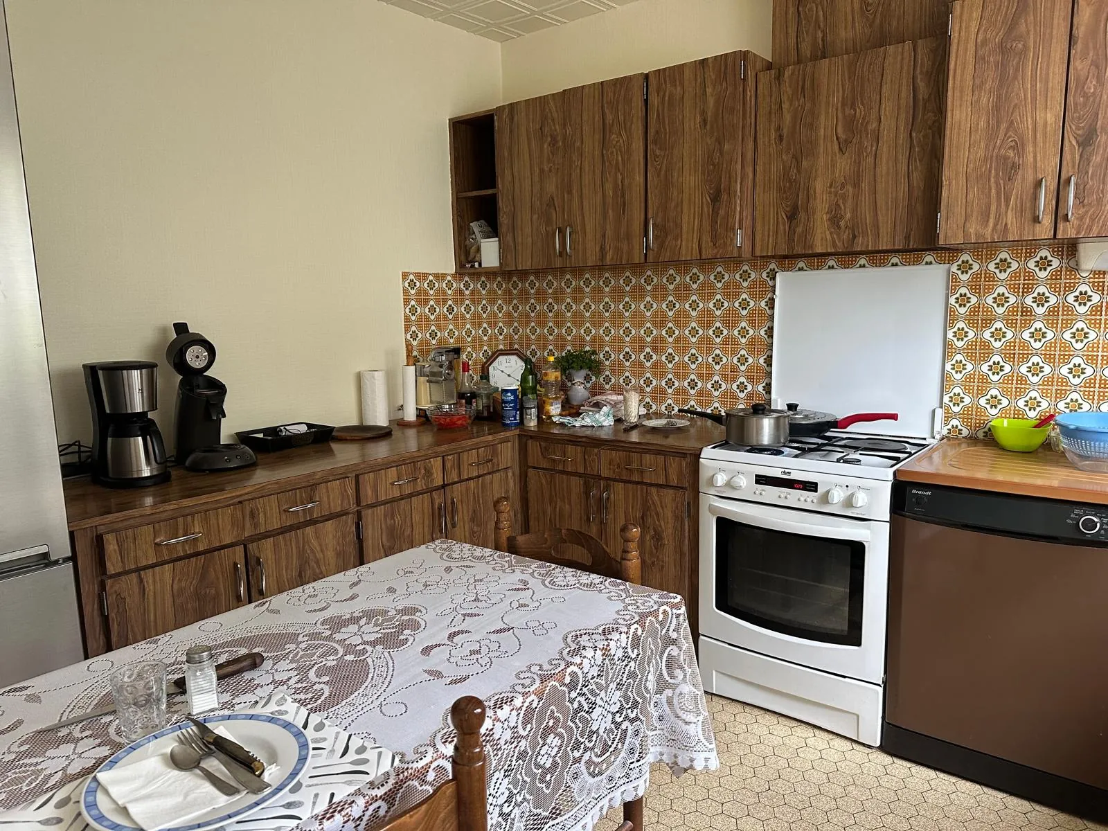 Pavillon avec sous-sol, proche collège à Cercy la Tour 