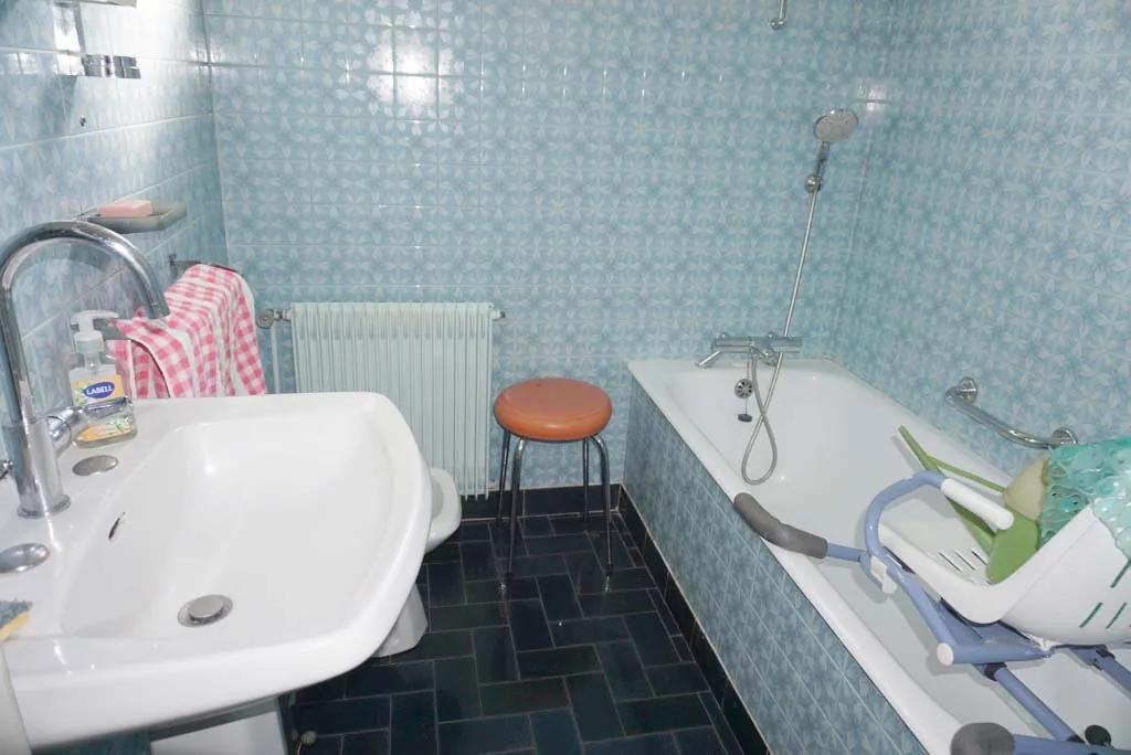 A vendre maison avec sous-sol à GUEUGNON – 82 m², vue dominante et terrain de 1015 m² 