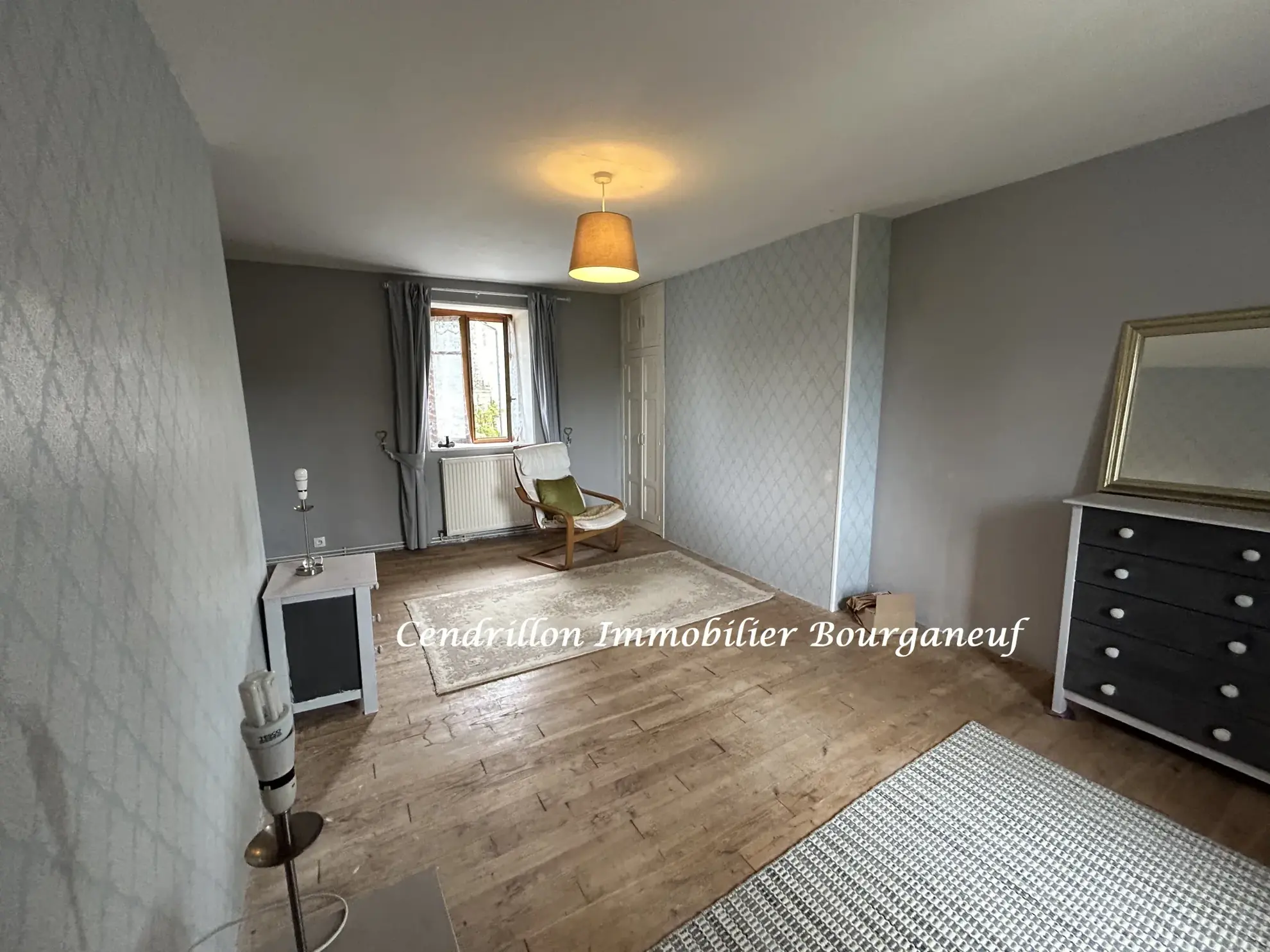 Maison en pierres de 60 m² avec 2 chambres à Soubrebost, vue dégagée et cour ou terrasse 