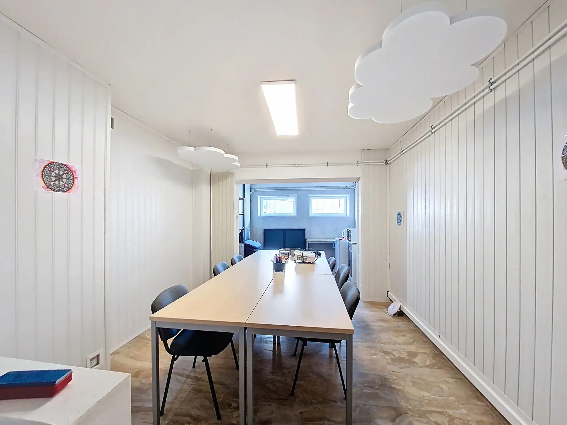 À vendre locaux commerciaux rénovés en centre-ville de Guéret, excellente opportunité d'investissement 