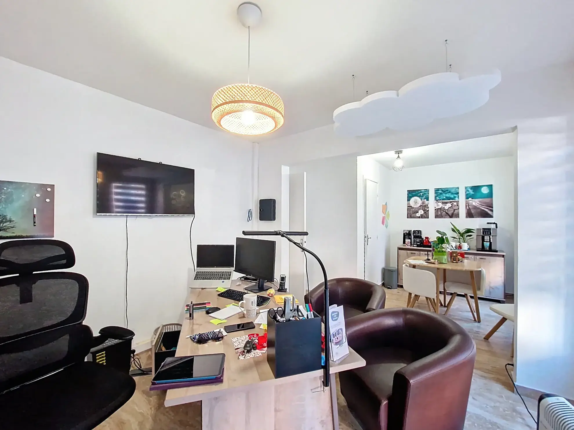 À vendre locaux commerciaux rénovés en centre-ville de Guéret, excellente opportunité d'investissement 