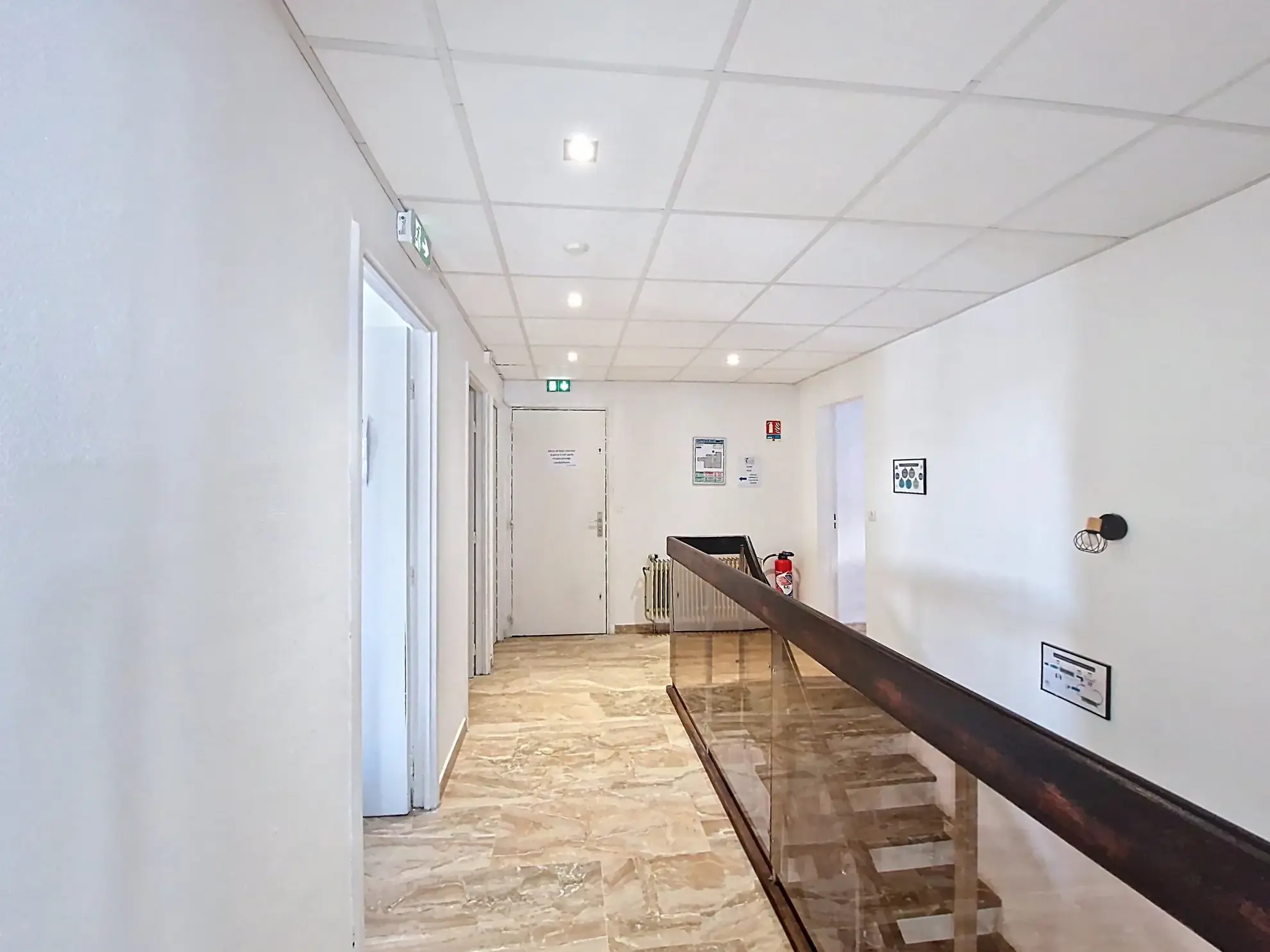 À vendre locaux commerciaux rénovés en centre-ville de Guéret, excellente opportunité d'investissement 