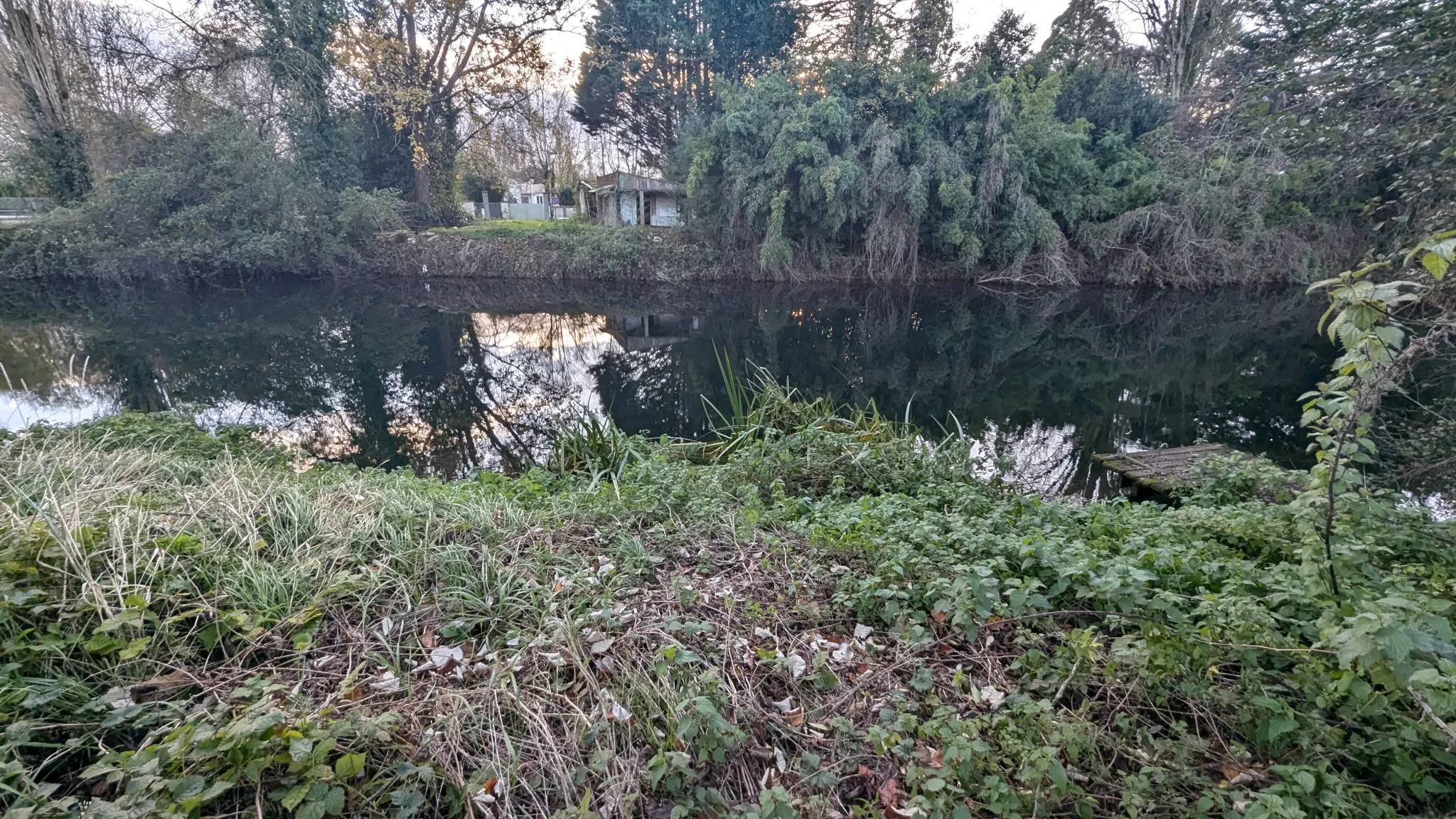 Maison à rénover avec vue sur la Sevre Niortaise à Niort - Potentiel rare 