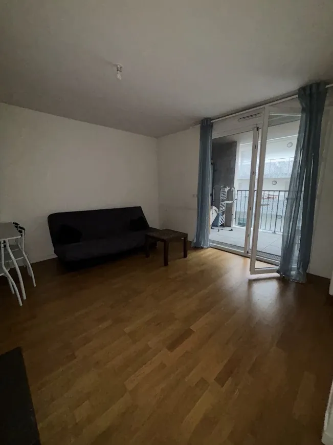 Appartement T2 à vendre à Choisy-le-Roi - 42,80 m², loggia, proche commodités 