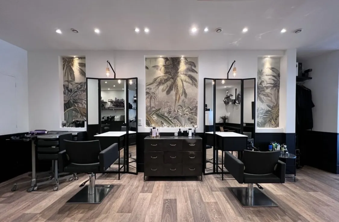 Fonds de commerce salon de coiffure à Rueil-Malmaison proche RER A