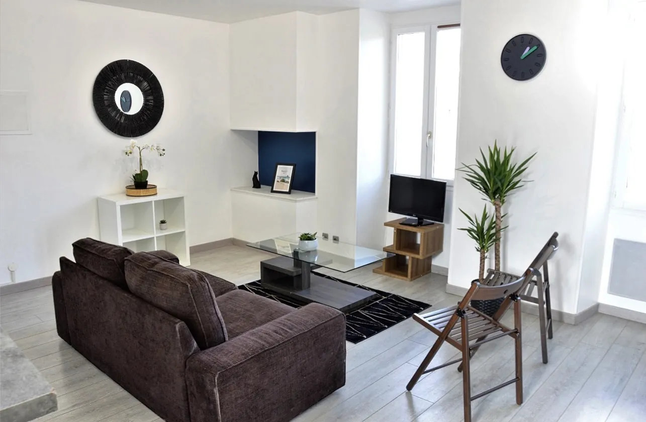 Appartement 3 pièces rénové avec deux chambres à Corbeil-Essonnes centre-ville 