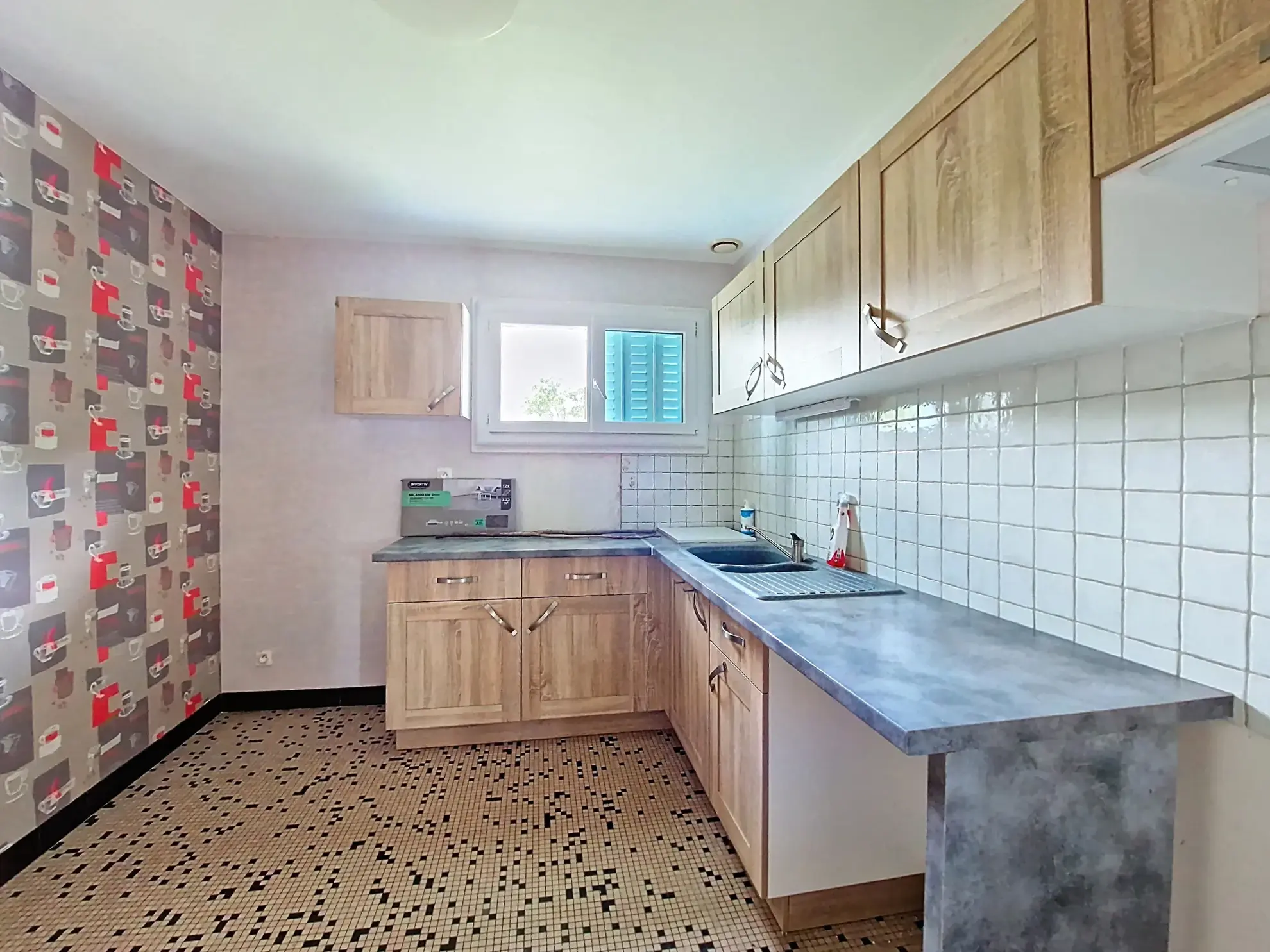 Maison à Saint-Fiel avec studio, grand atelier et terrain de 1000 m² à vendre près de Guéret 