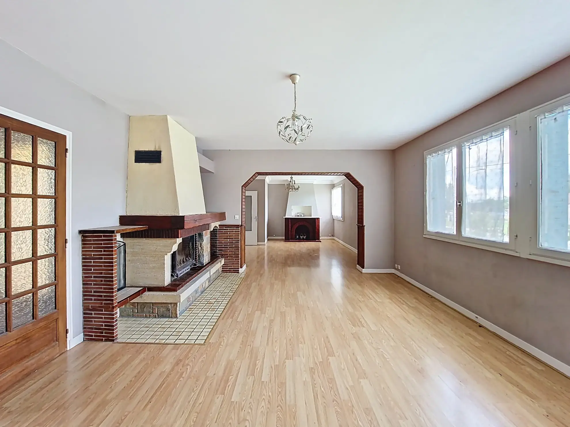 Maison à Saint-Fiel avec studio, grand atelier et terrain de 1000 m² à vendre près de Guéret 