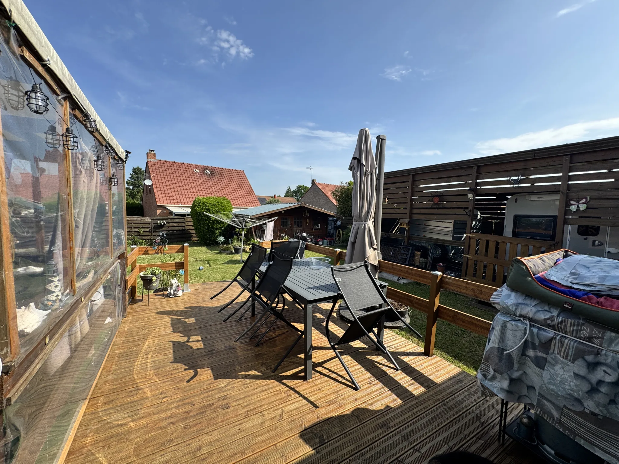 Maison de plain-pied à Aniche de 164 m² avec garage et véranda confortable 