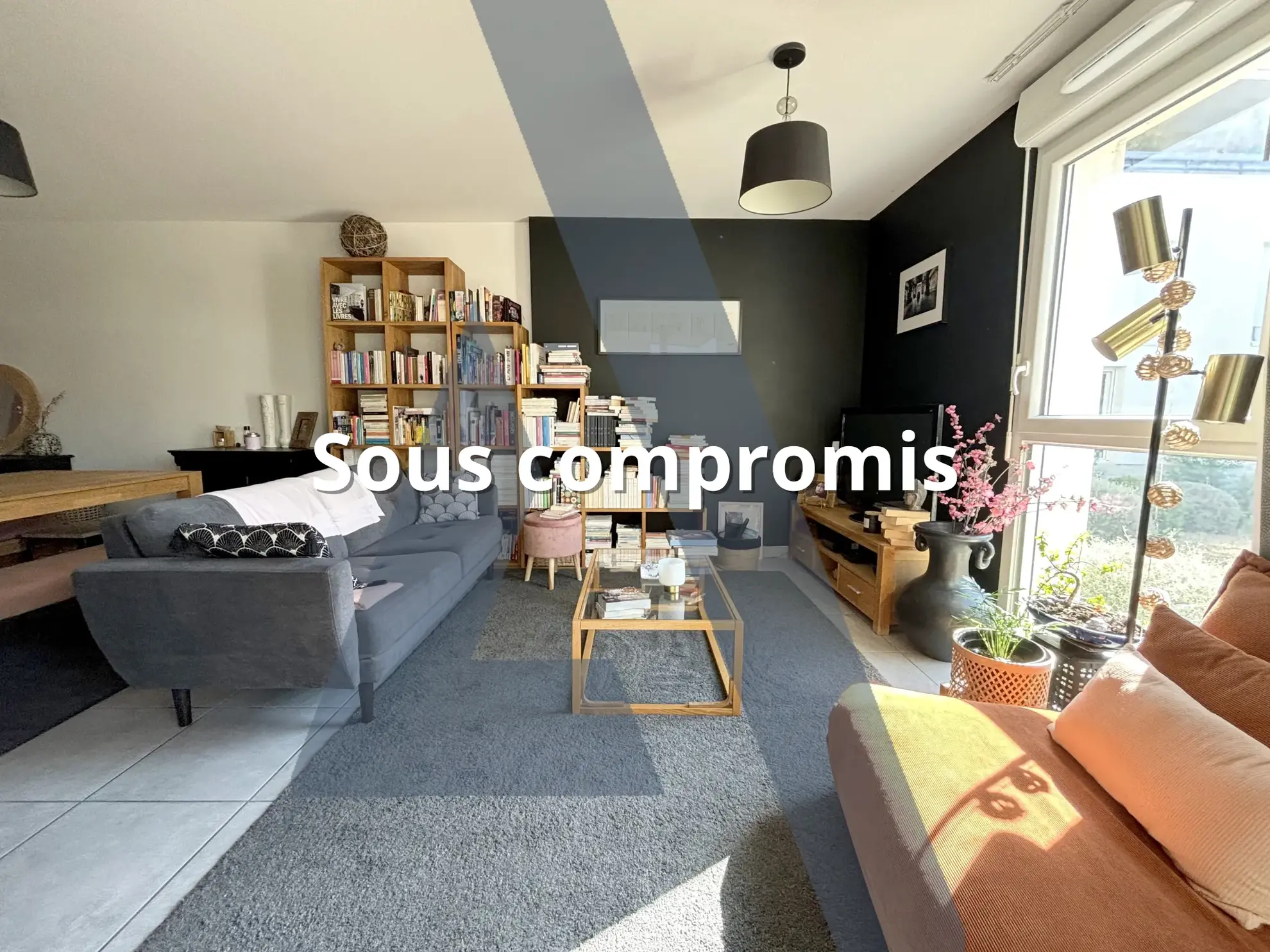 Appartement T3 avec terrasse et parking à Saint-Brès — Résidence récente et sécurisée
