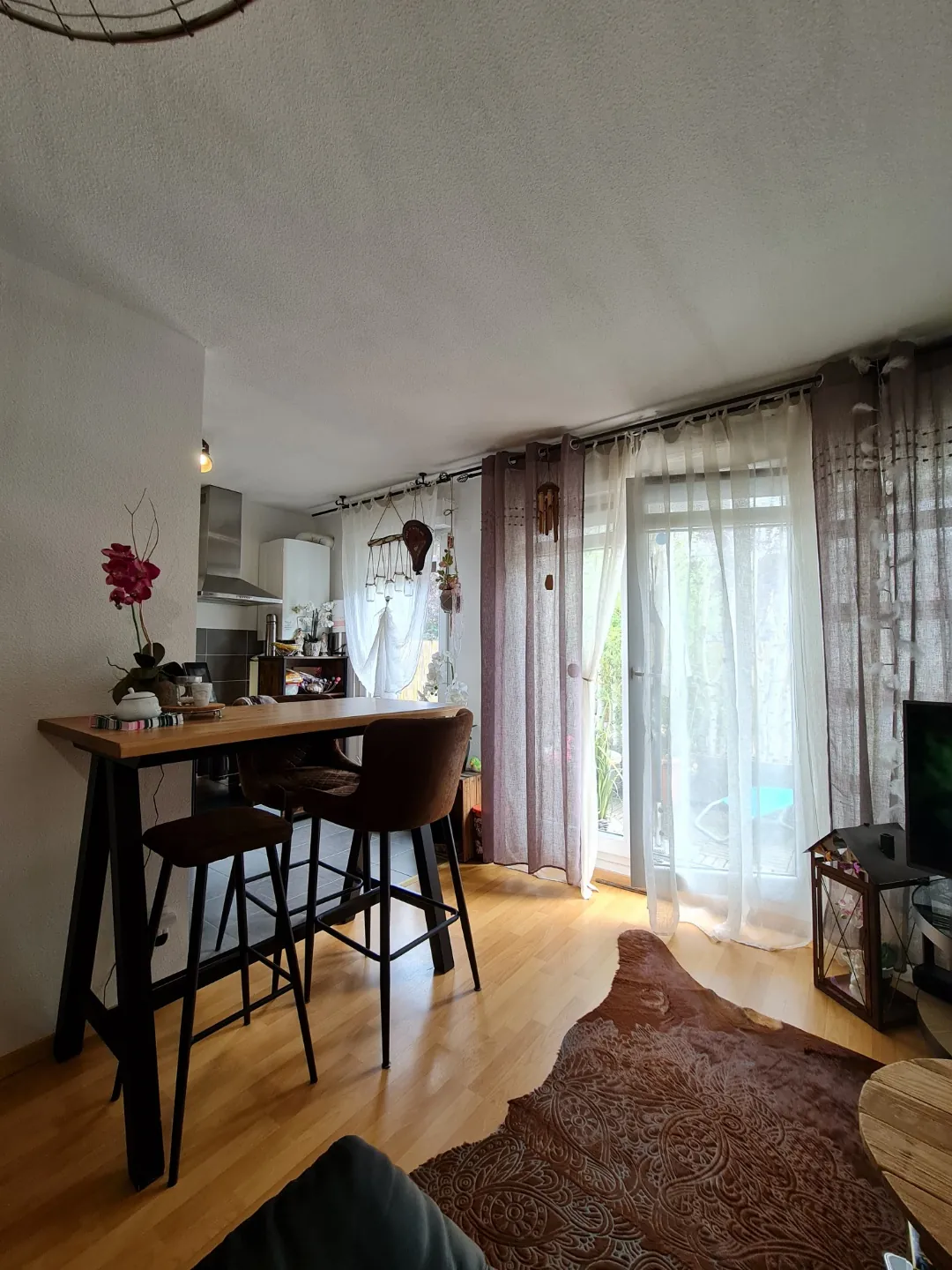 Appartement 2 pièces de 47 m² avec balcon et garage à Dossenheim-sur-Zinsel 