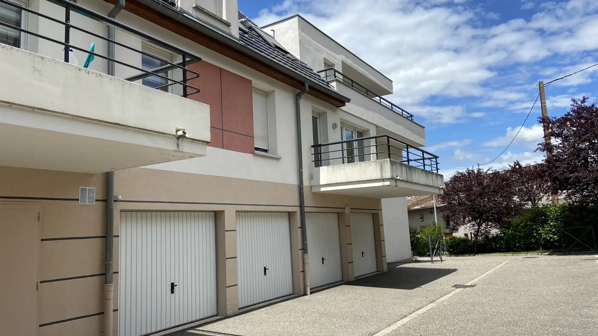 Appartement 2 pièces de 47 m² avec balcon et garage à Dossenheim-sur-Zinsel 