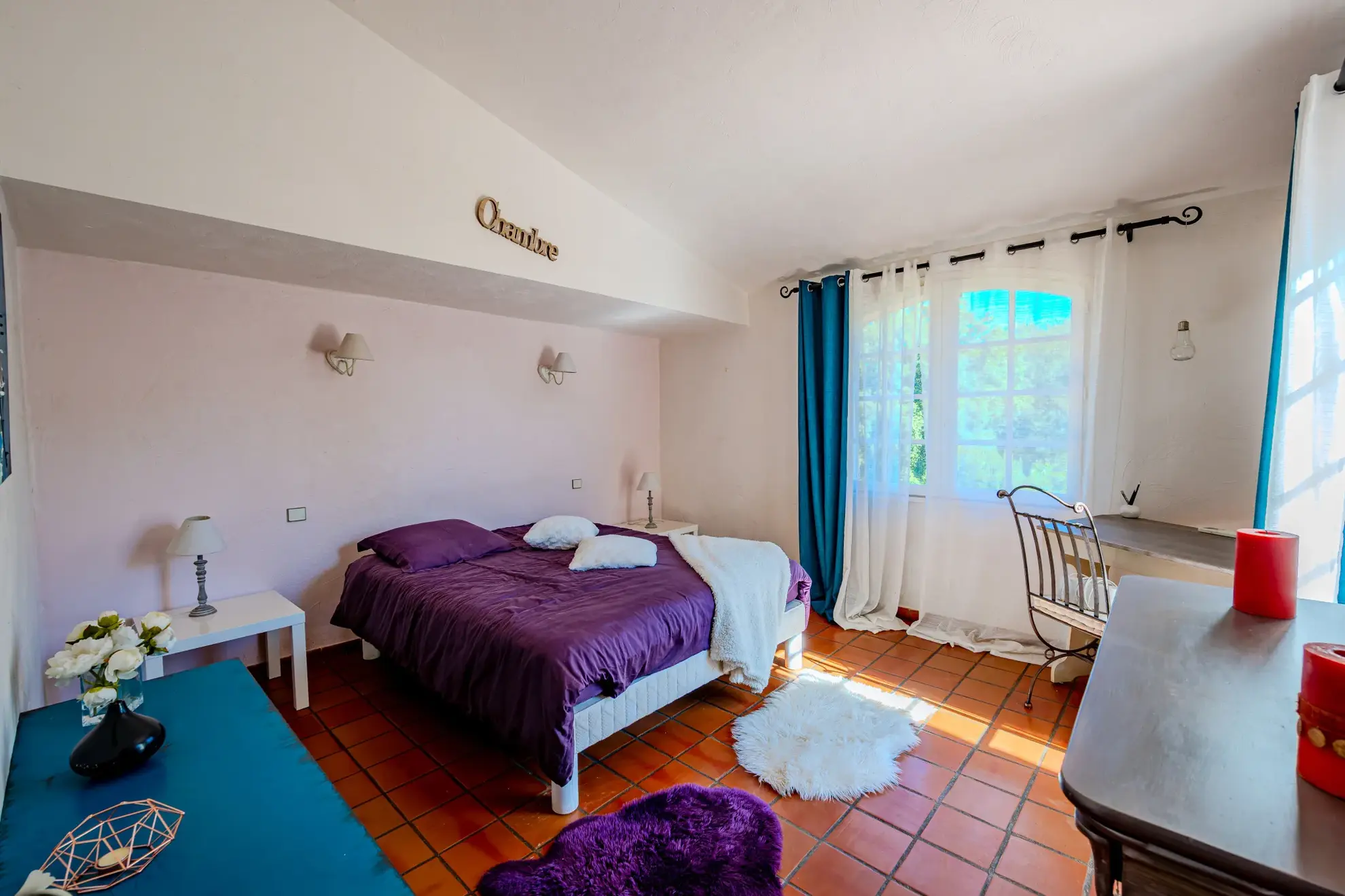 Maison familiale de 180 m² avec piscine, terrasse et accès rivière au Revest-les-Eaux 