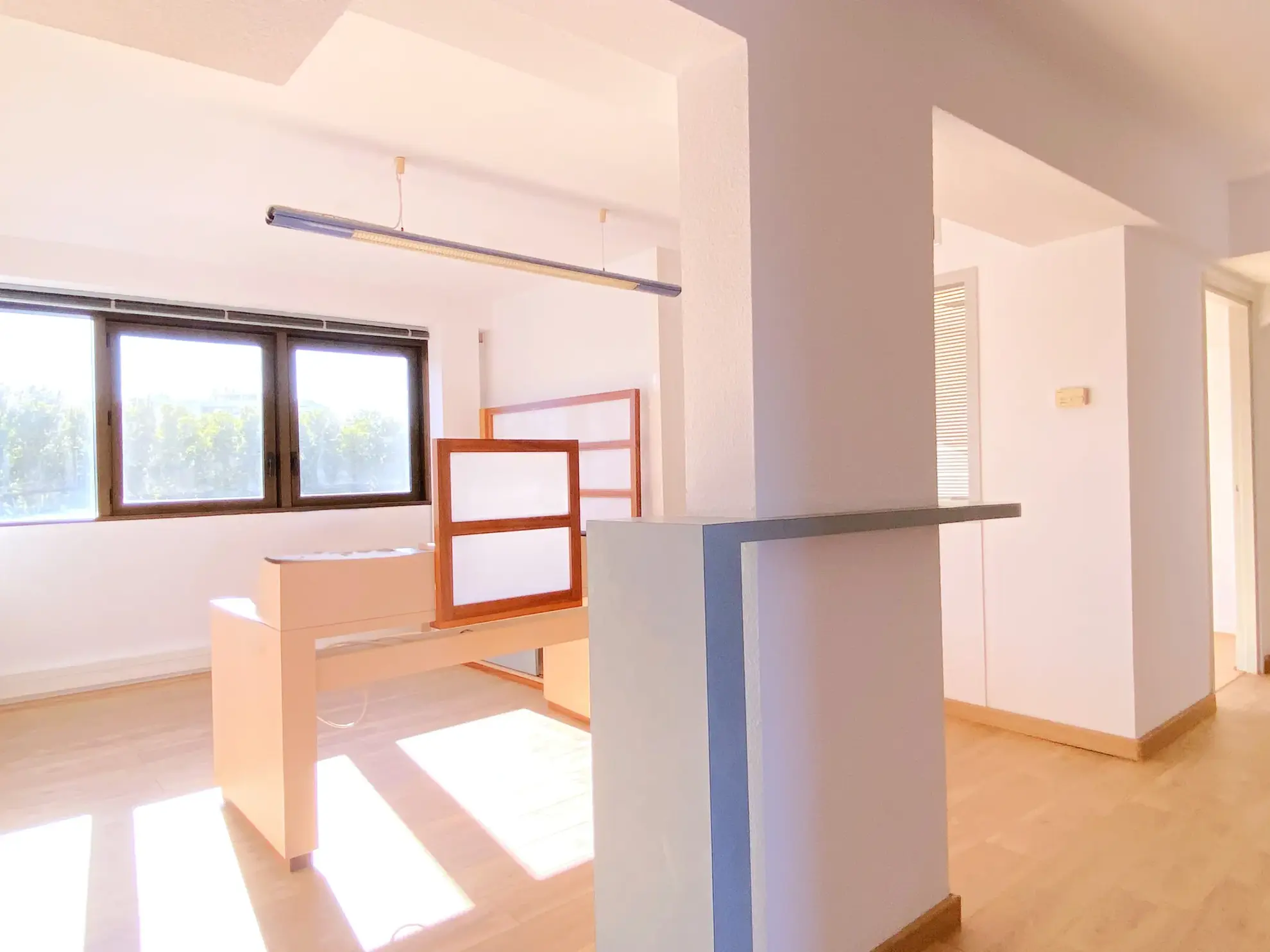 Ensemble de bureaux lumineux de 210 m² à vendre à Perpignan 