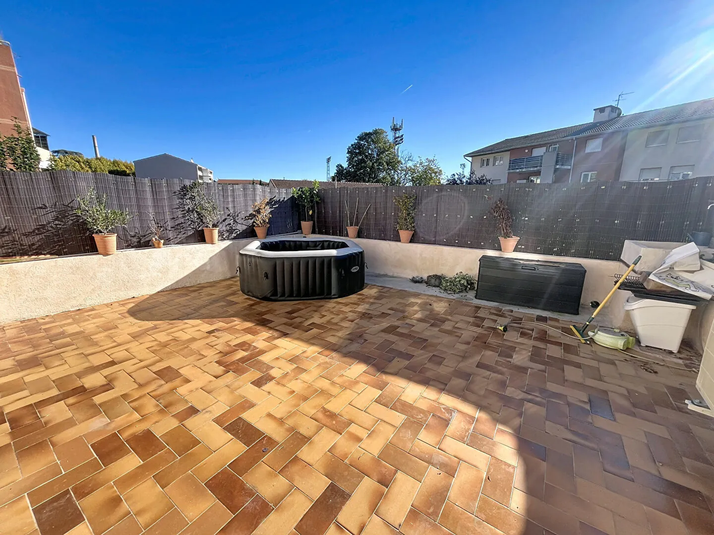 Appartement 3 pièces rénové avec terrasse à Gardanne (13120)