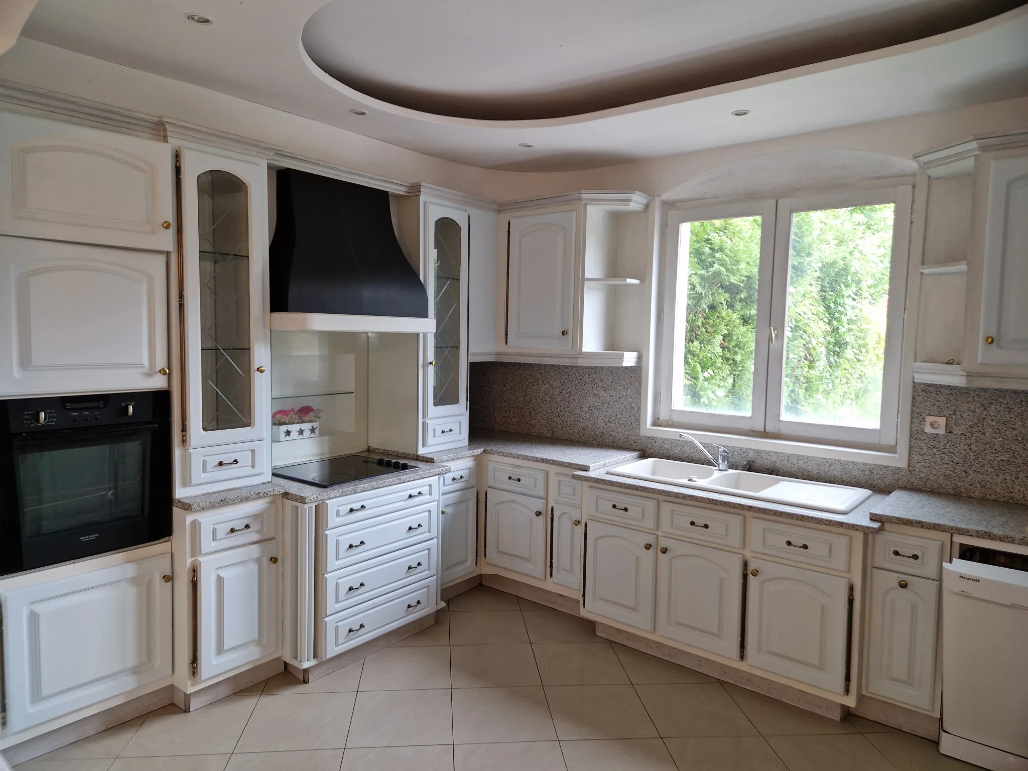 Vente maison spacieuse avec piscine et terrasse à Autun (71400) 