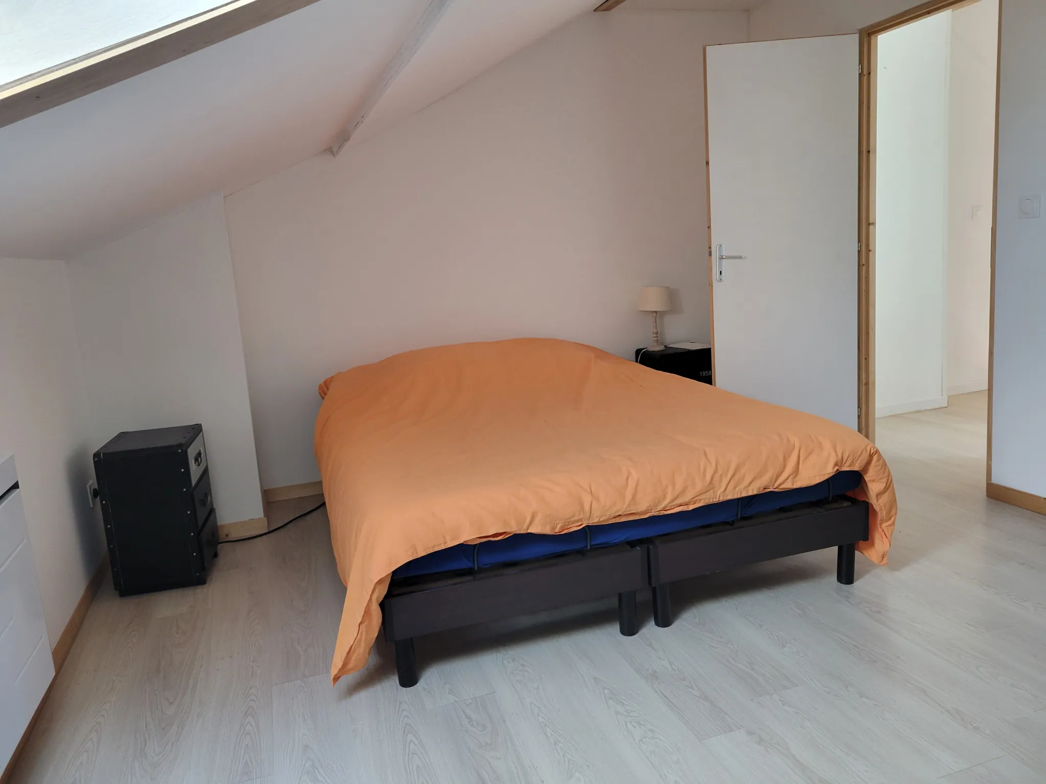 Investissement immobilier à Le Mans : immeuble locatif avec appartement, local et maison loués 