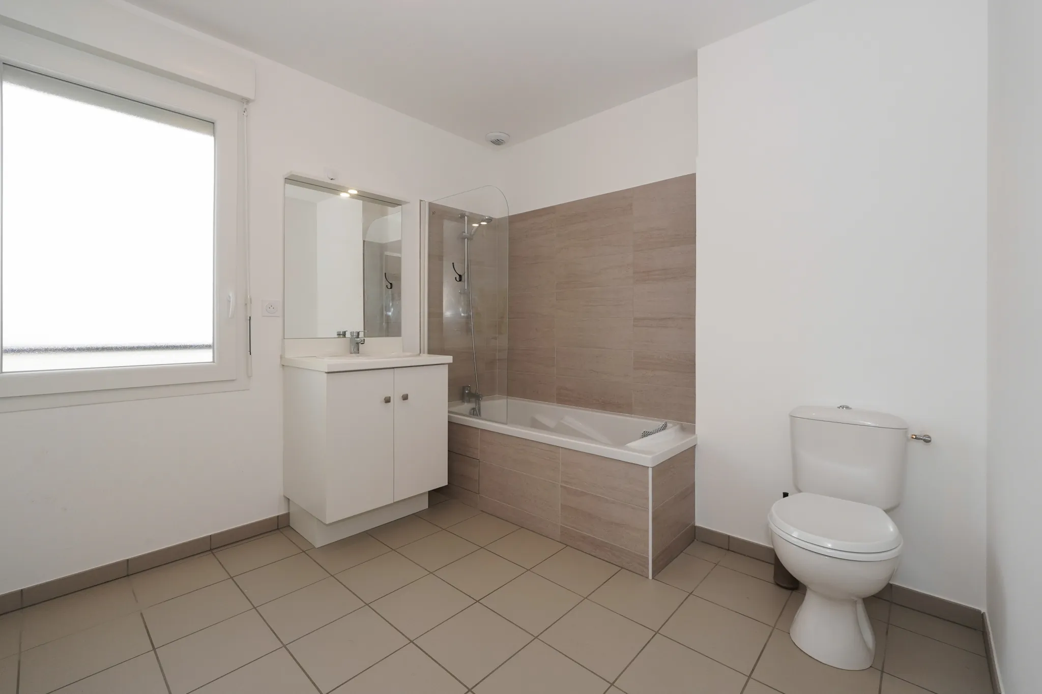 Maison récente de 97 m² avec 3 chambres à Pont du Château 