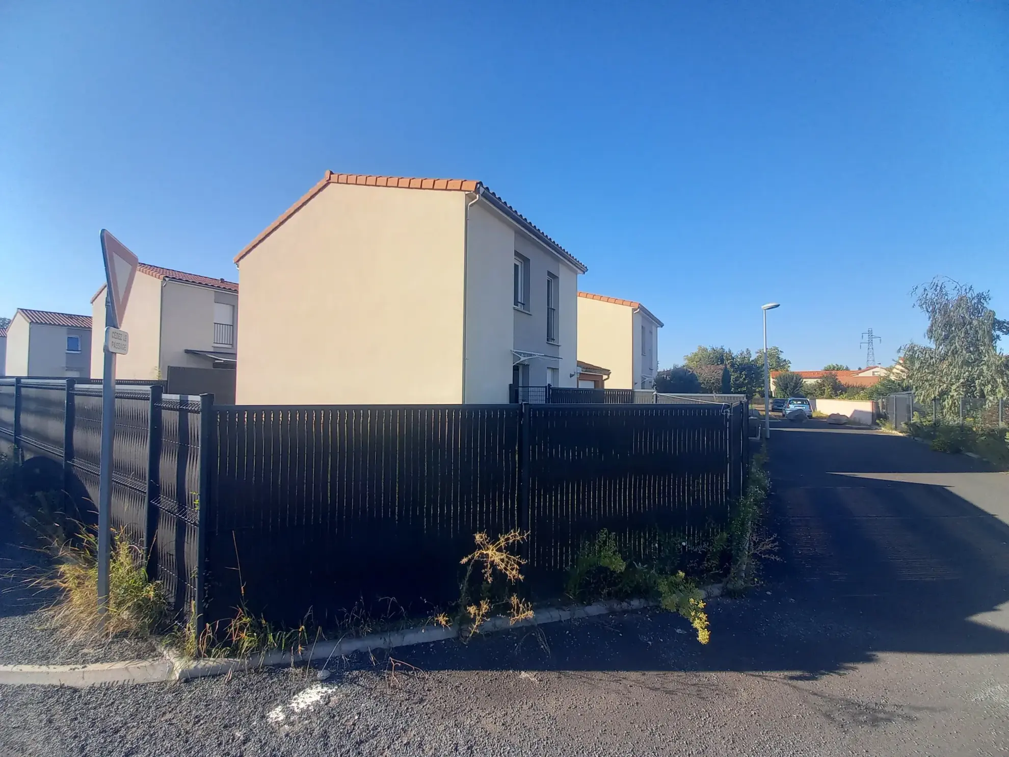 Maison récente de 97 m² avec 3 chambres à Pont du Château 