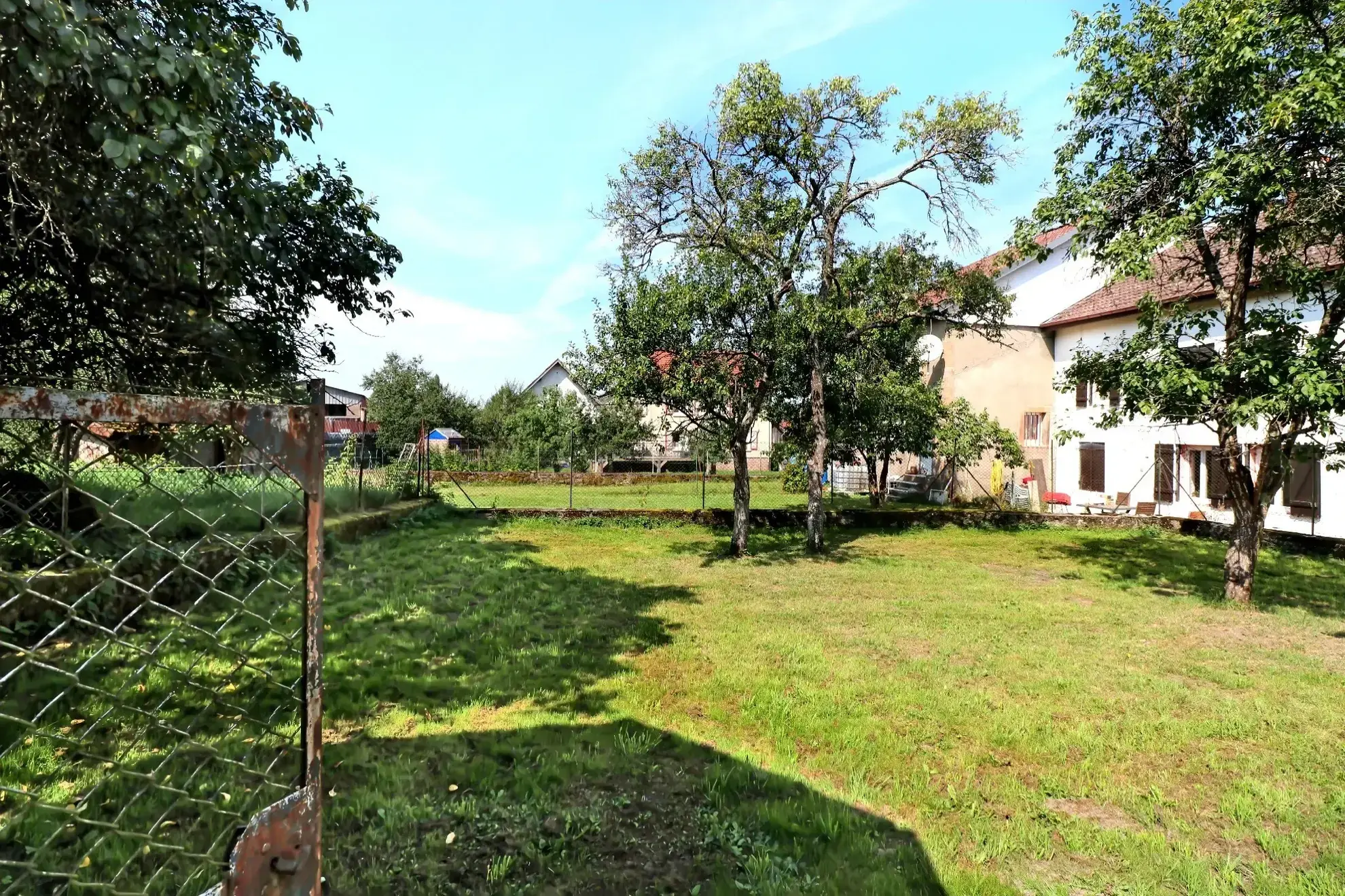 Ferme à rénover de 273 m² dans les Vosges proche Bruyères et Gérardmer 