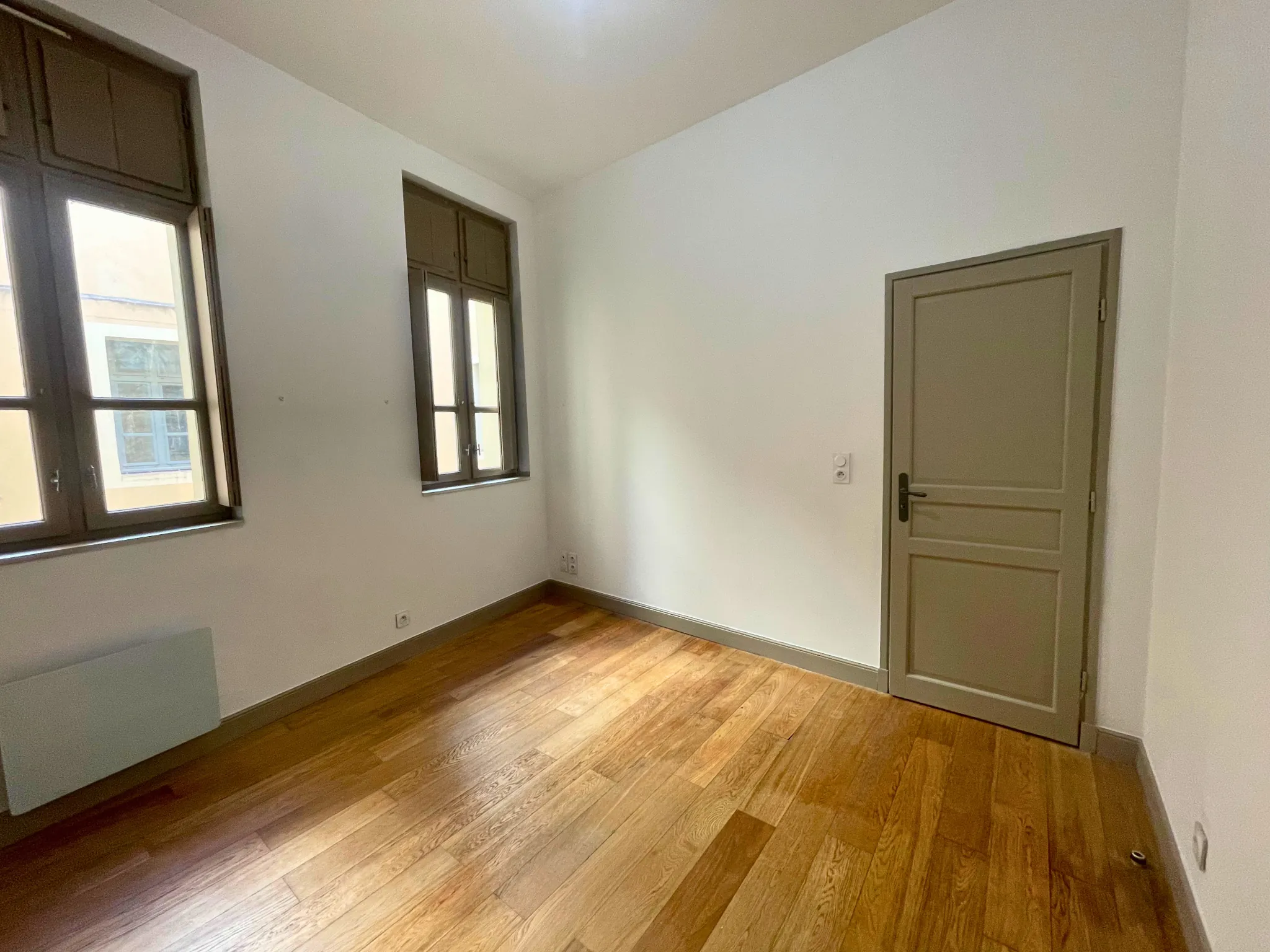 Appartement T3 à Nîmes avec 2 chambres en centre-ville - 56,66 m² 