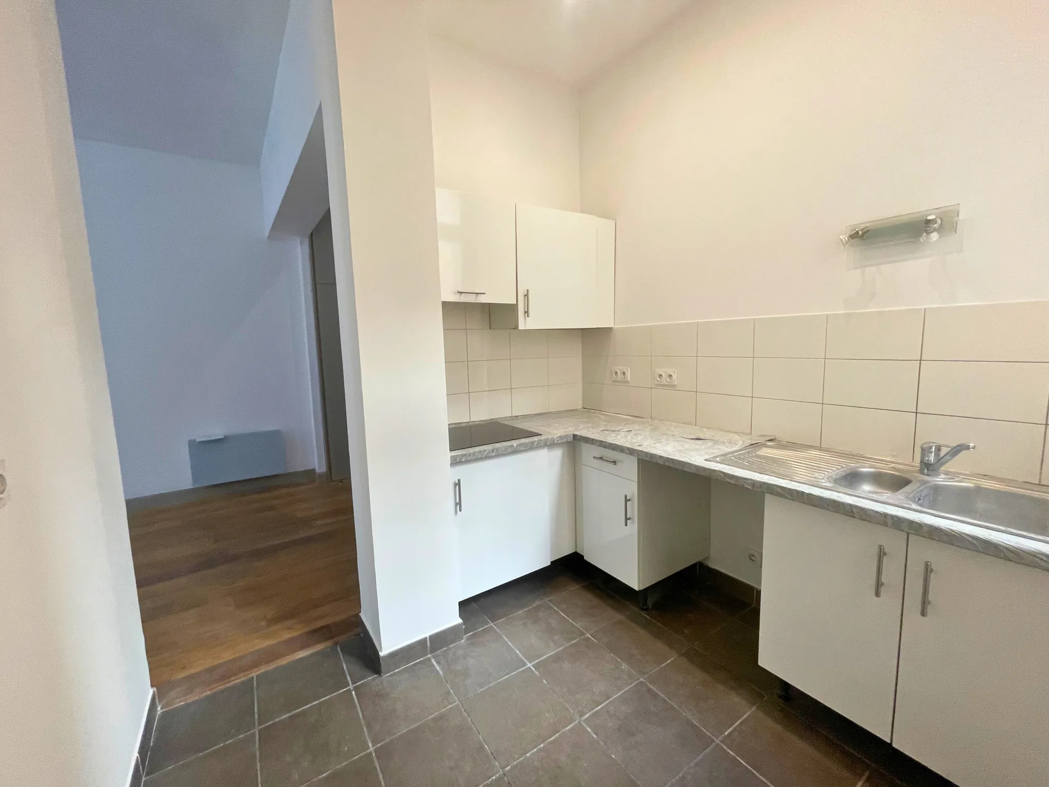 Appartement T3 à Nîmes avec 2 chambres en centre-ville - 56,66 m² 