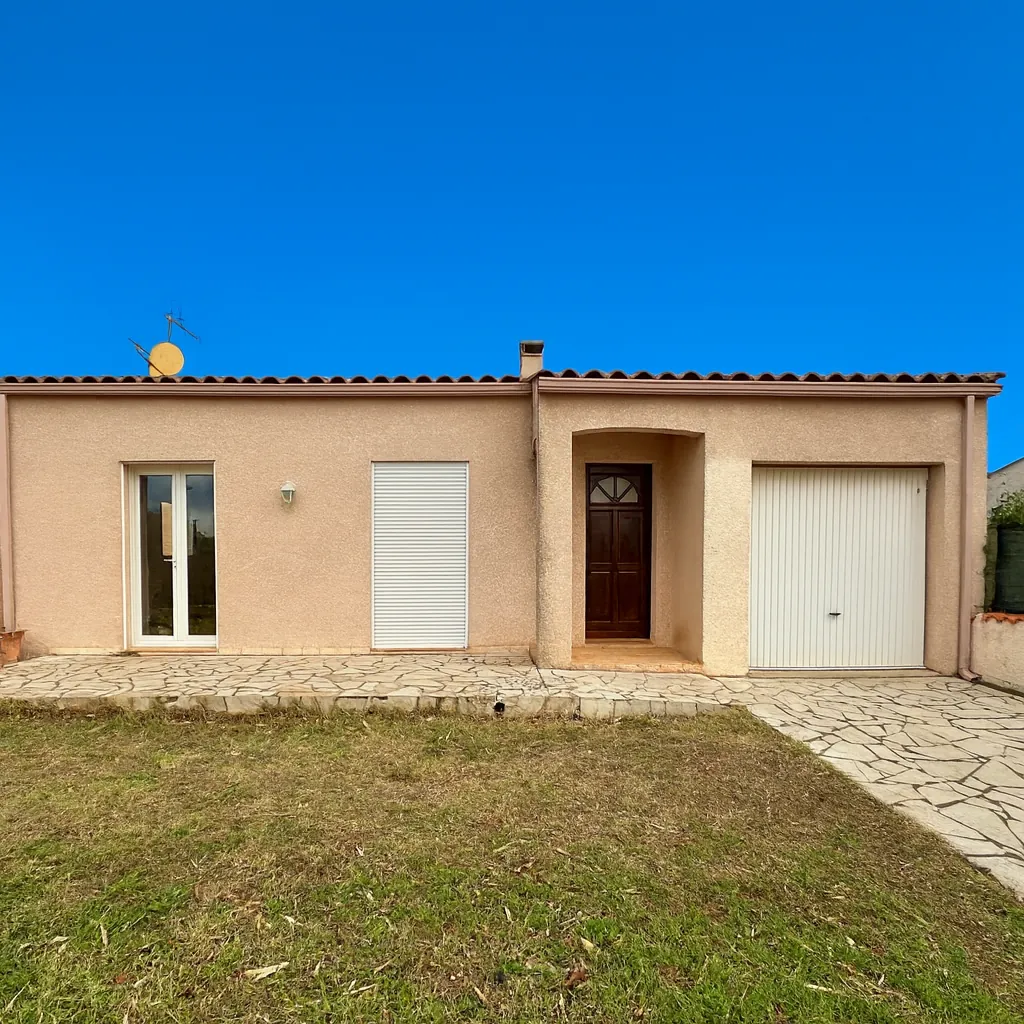 Belle maison de 90 m2 à Rustiques avec jardin et garage, idéalement située près de Carcassonne